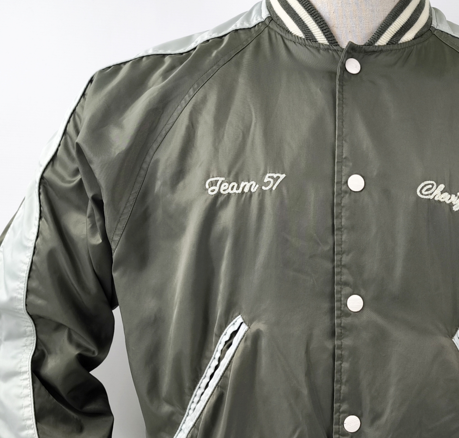 Chevignon Sport Jacke Team 57 grün Gr. S großes Rückenlogo
