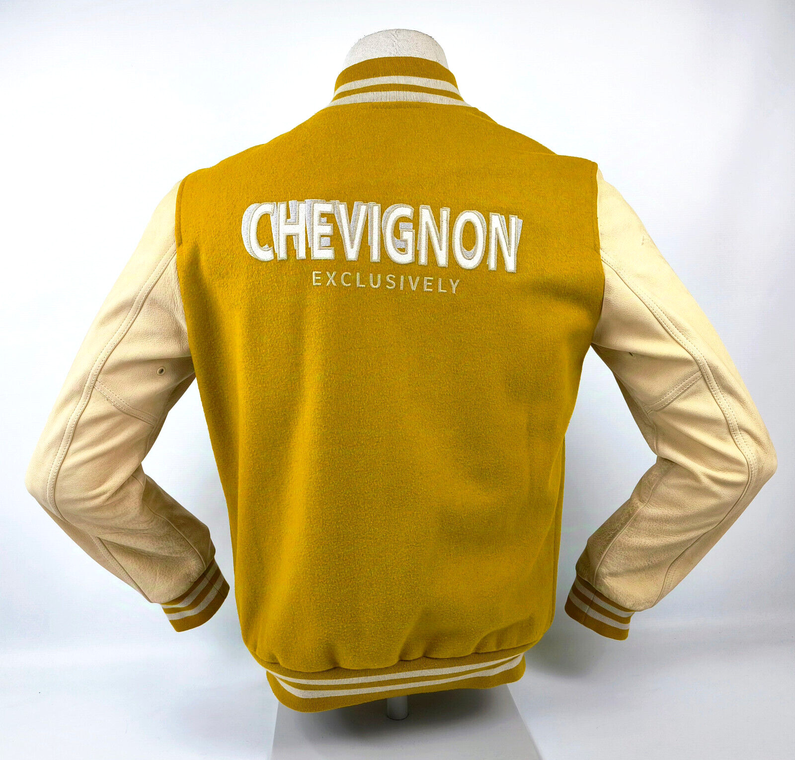 Chevignon Jacke Baseball-/College Exclusively Gr. M mit Lederärmeln antik