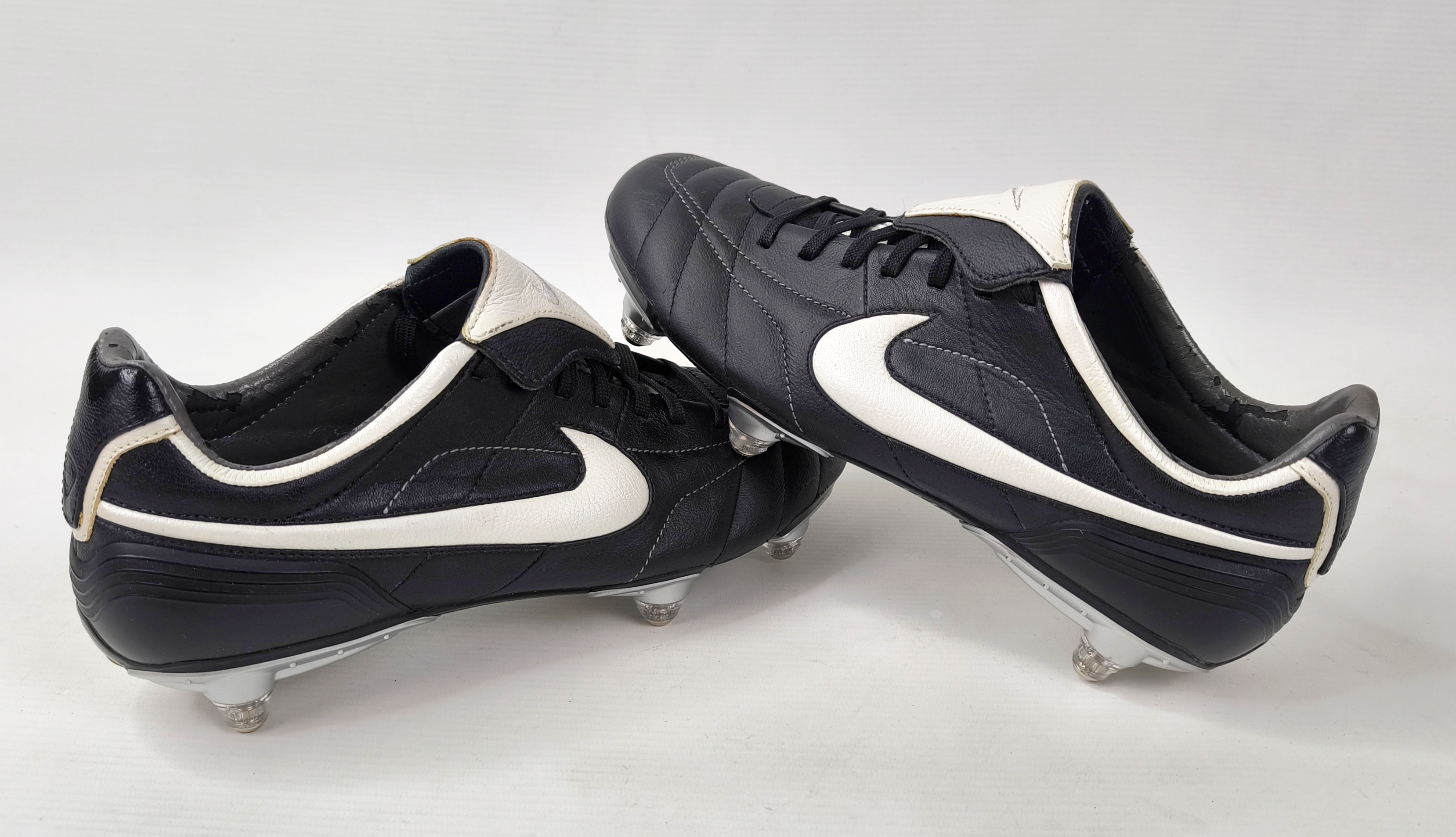 Nike Air Legend SG 2006 Fussball Schuhe EUR 40 / UK 6 Tiempo 310112 011 zoom