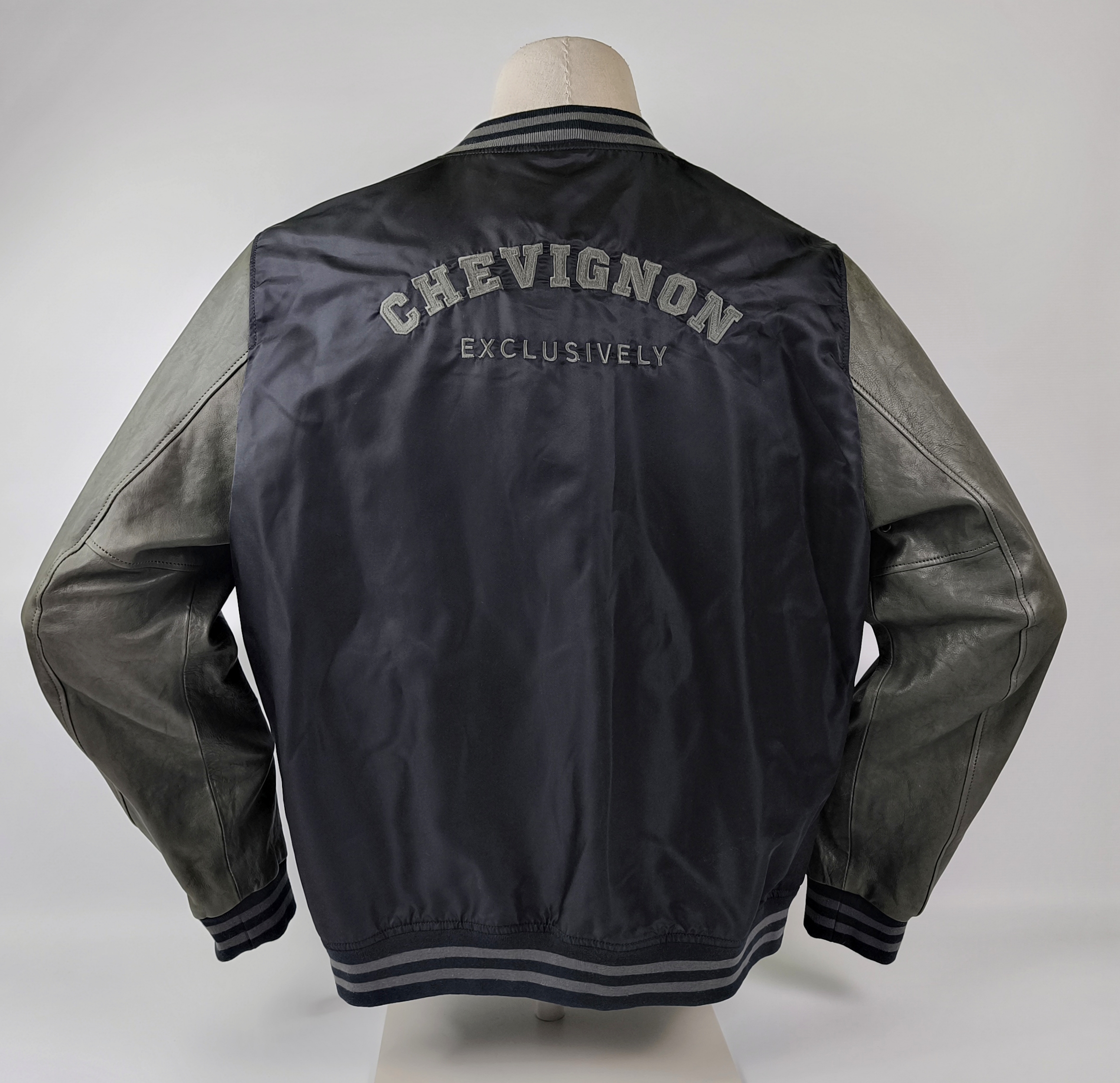 Chevignon Jacke Baseball- / College Gr. XXL (XL) Exclusively mit Lederärmeln neu
