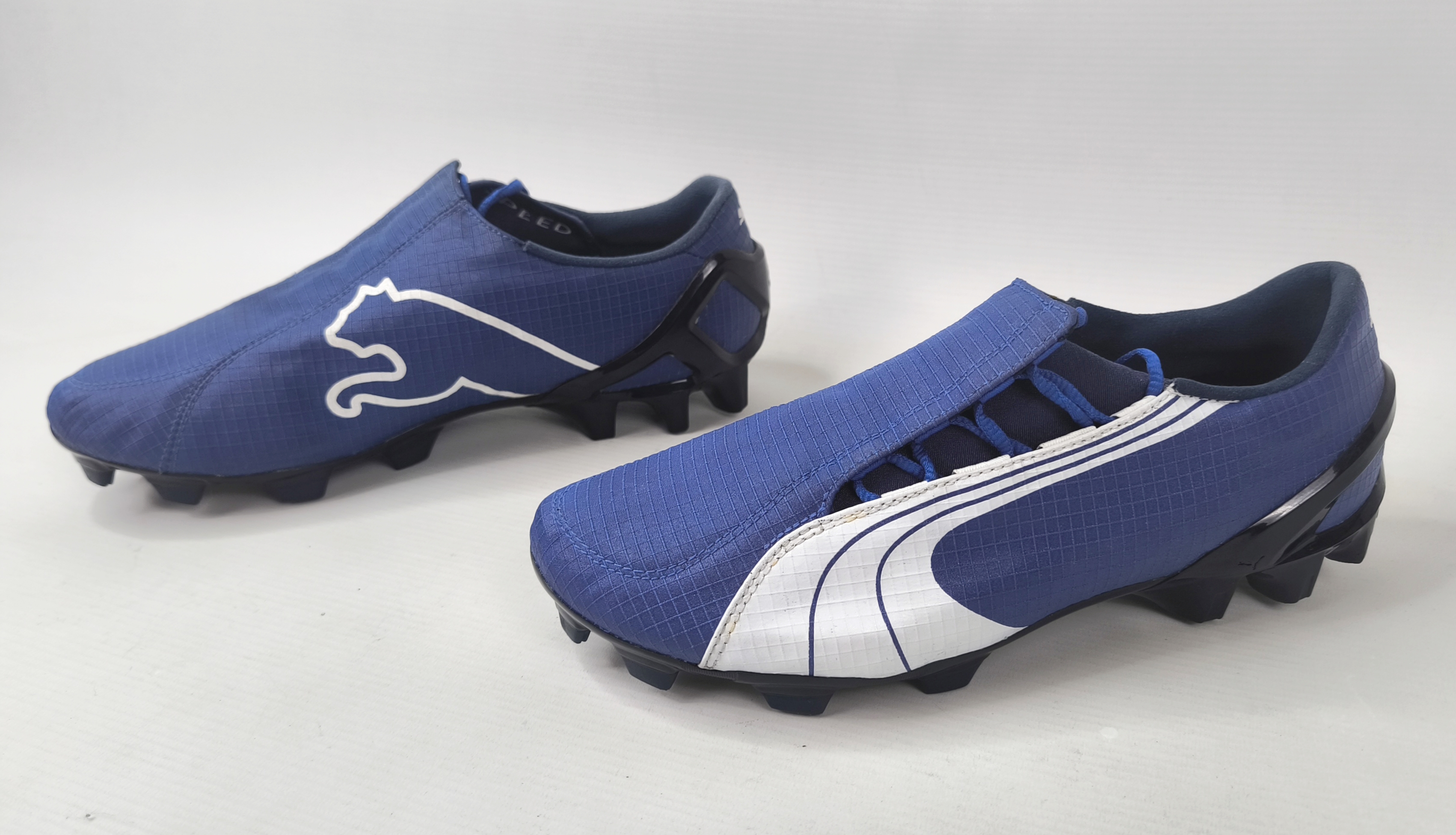 Puma v1.06 FG Fussball Schuhe blau EUR 40 / UK 6.5 aus 2006 ungetragen 101012 06