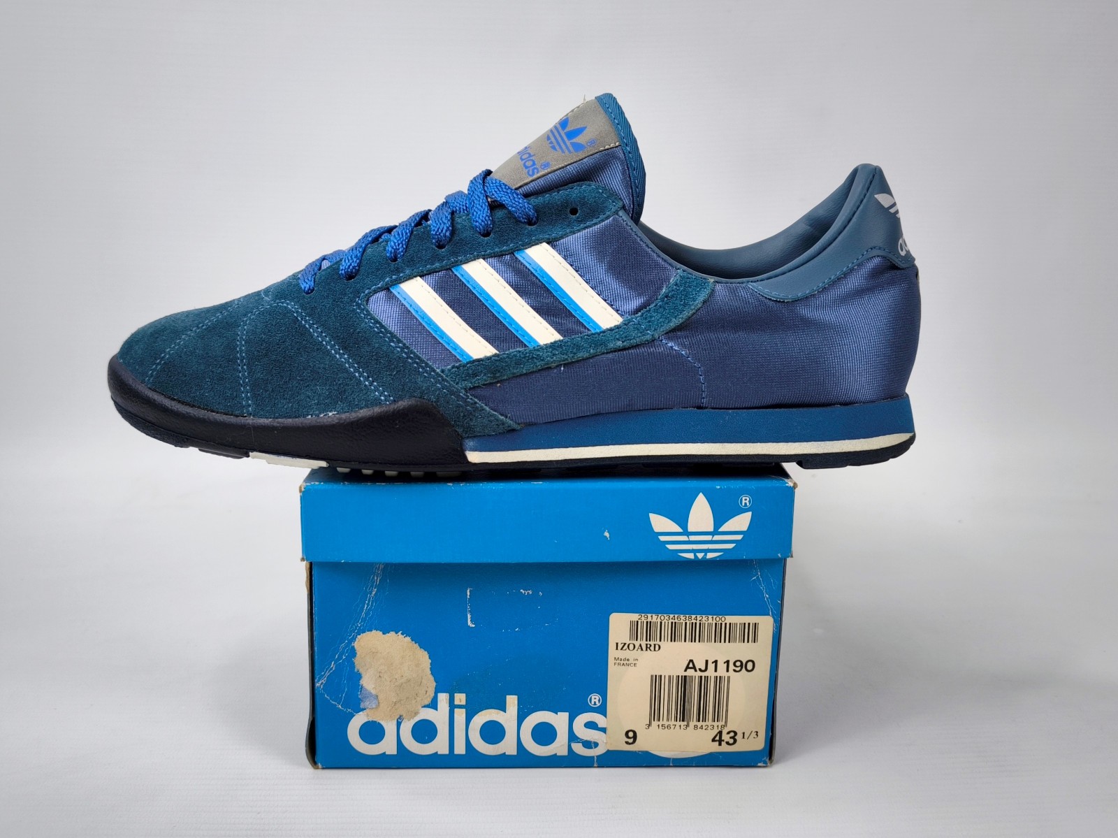 adidas Izoard Schuhe Eur 43 1/3 / UK 9 Made in France vintage 80s suede BNIB