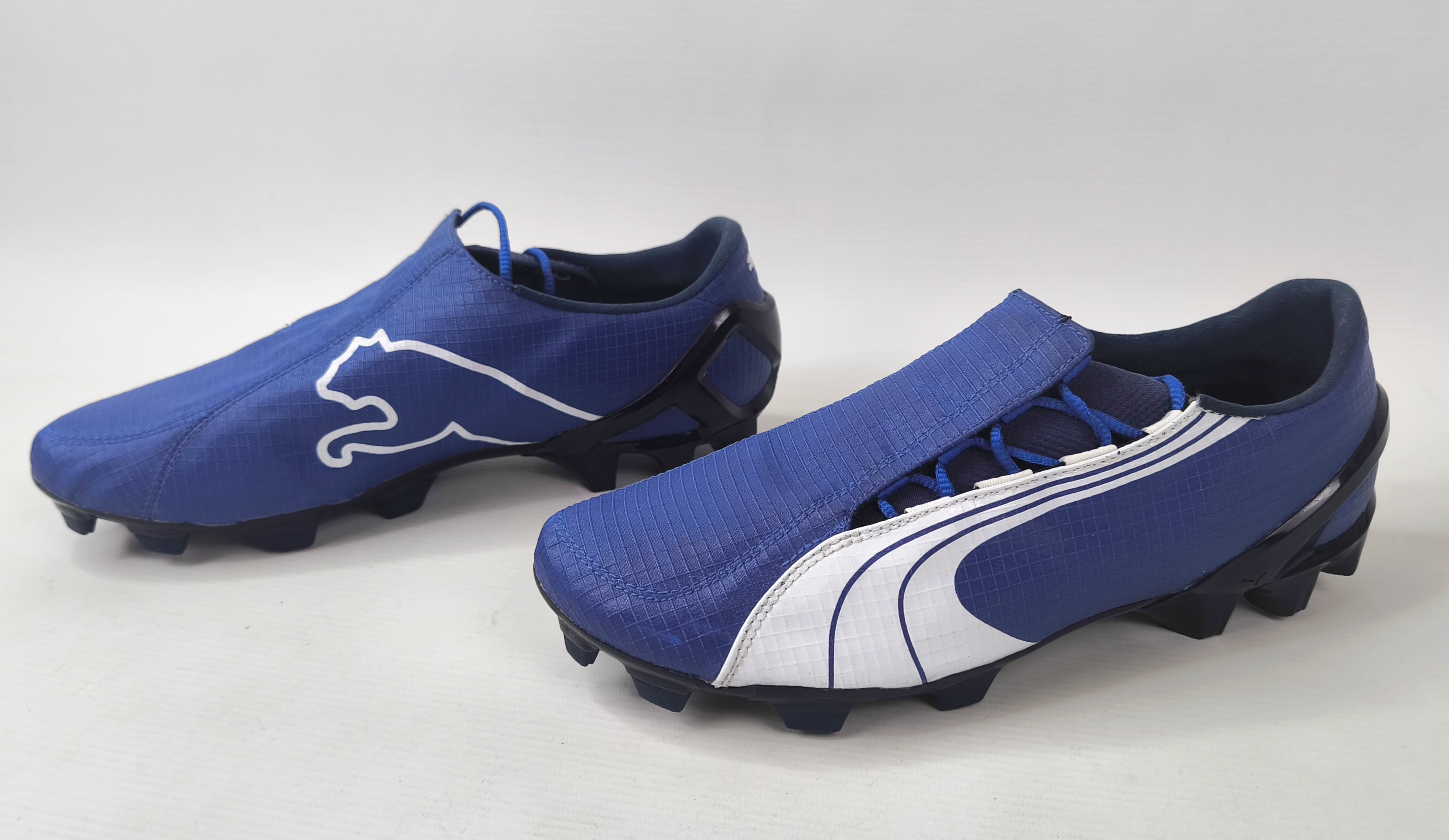 Puma v1.06 FG Fussball Schuhe blau EUR 41 / UK 7.5 aus 2006 ungetragen 101012 06