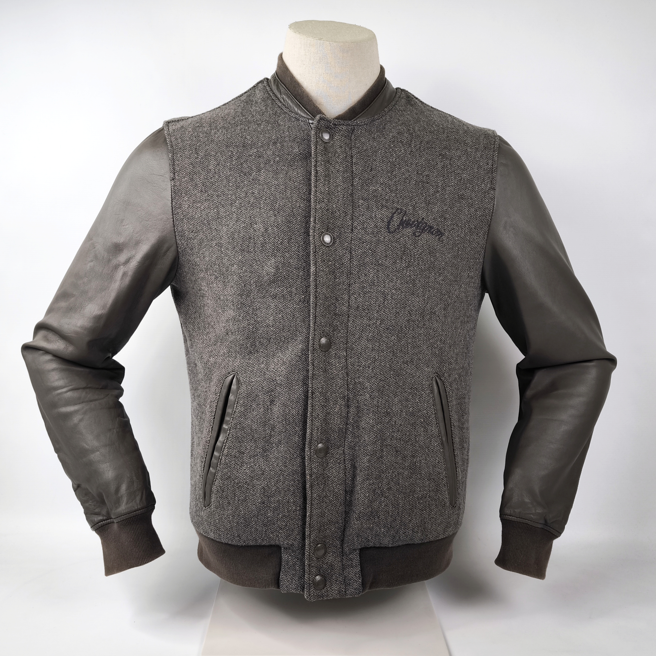 Chevignon Jacke Lederärmel braun Gr. L (M) schmal Wolle / Leder Mix Logo vorn