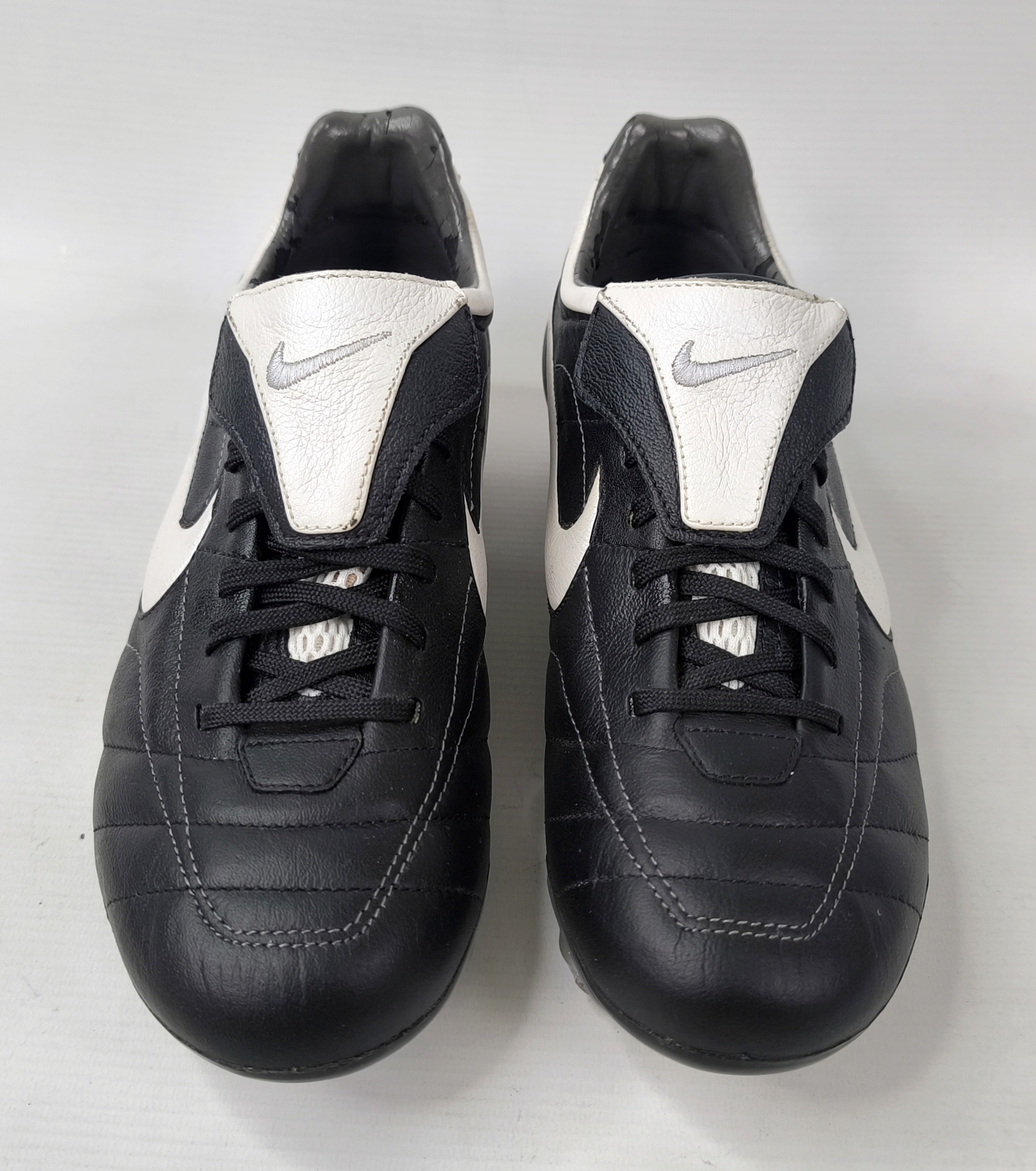 Nike Air Legend SG 2006 Fussball Schuhe EUR 40 / UK 6 Tiempo 310112 011 zoom