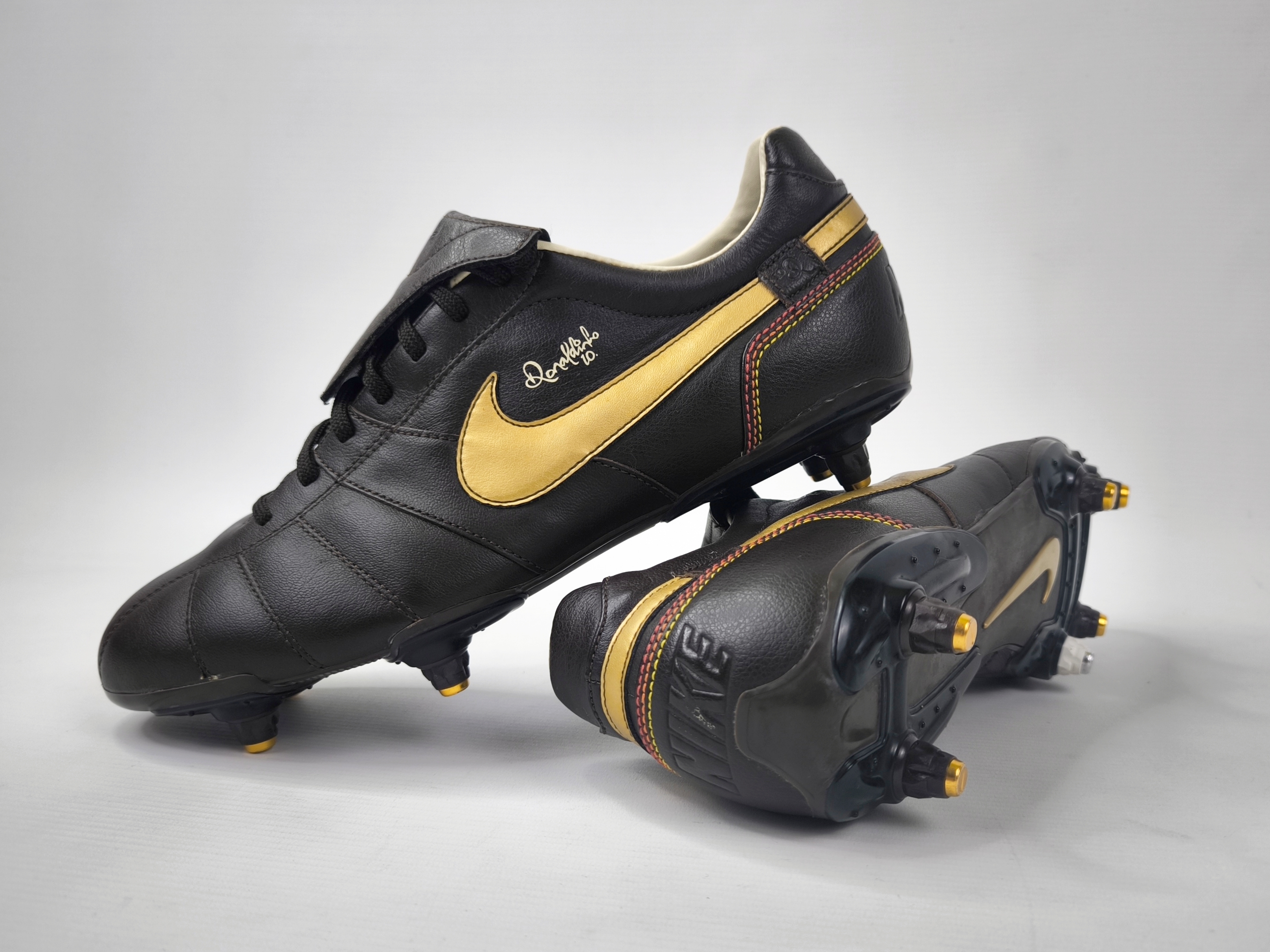 Nike Tiempo Guri SG Ronaldinho R10 2007 EUR 45 UK 10 Fussball Schuhe 315890-271