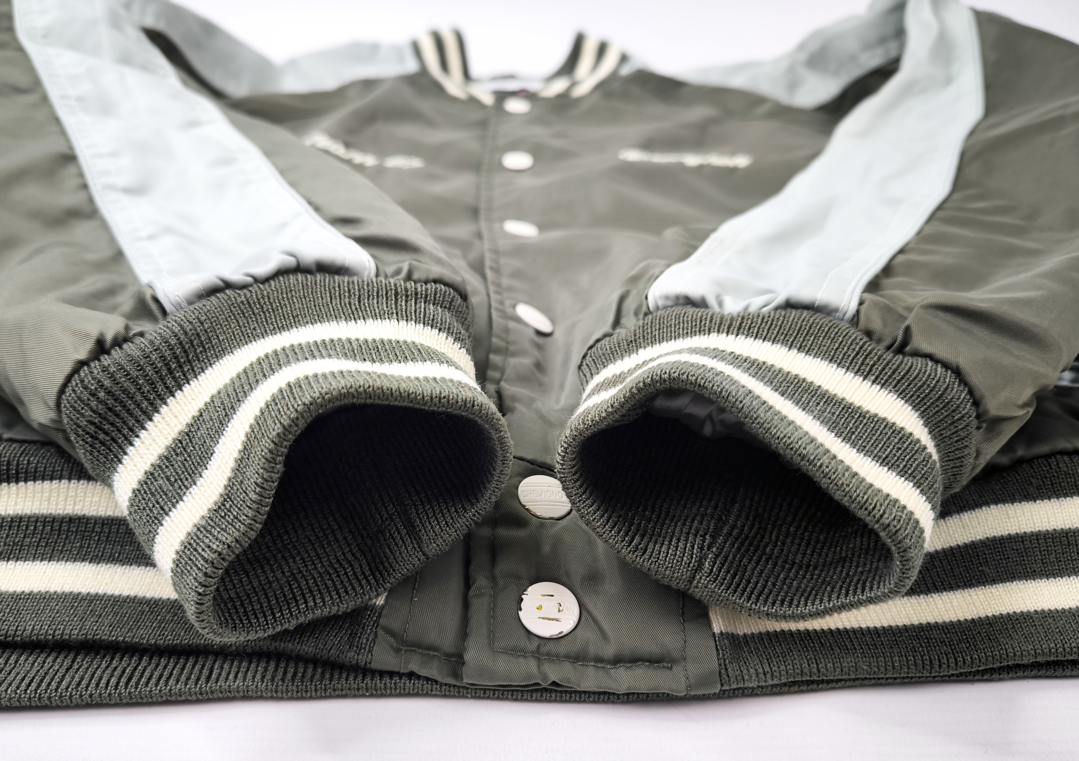 Chevignon Sport Jacke Team 57 grün Gr. S großes Rückenlogo