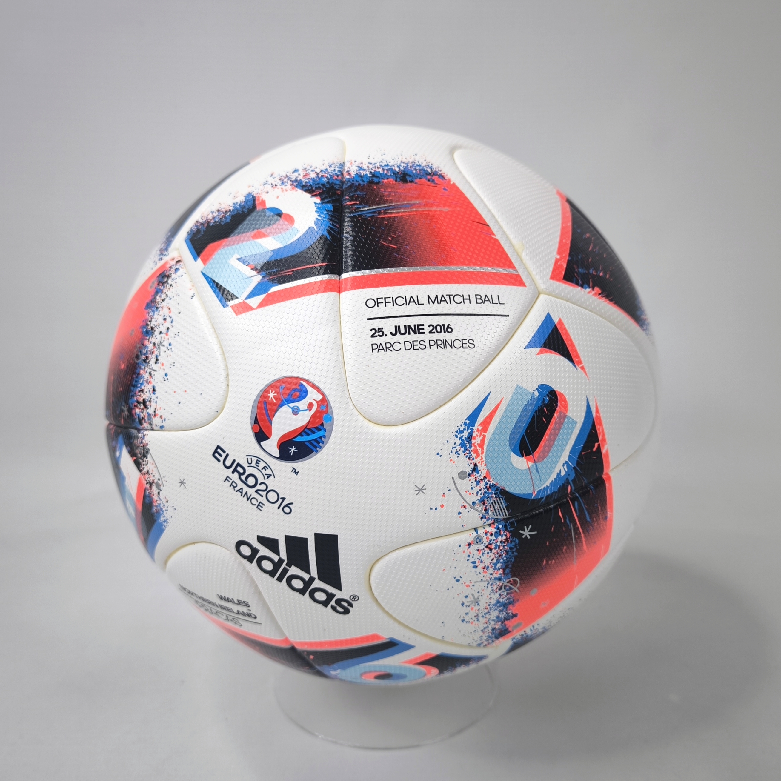 adidas Fußball Fracas EM Euro 2016 Wales vs. Nortern Ireland Official Matchball