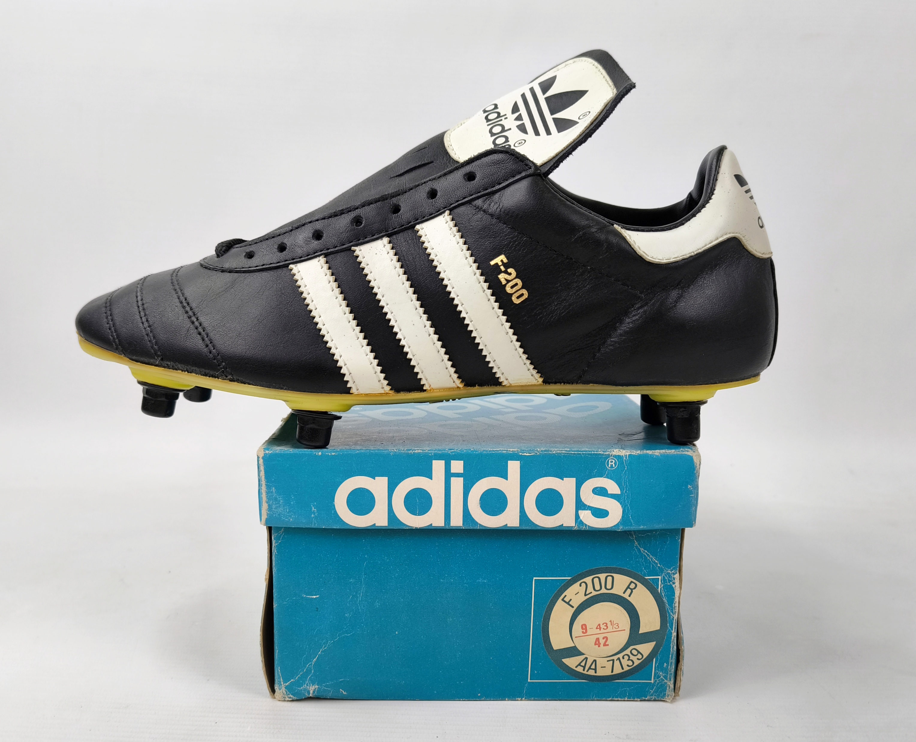 adidas F-200 Fussball Schuhe 1980s EUR 43 1/3 / UK 9.5 vintage BN ungetragen