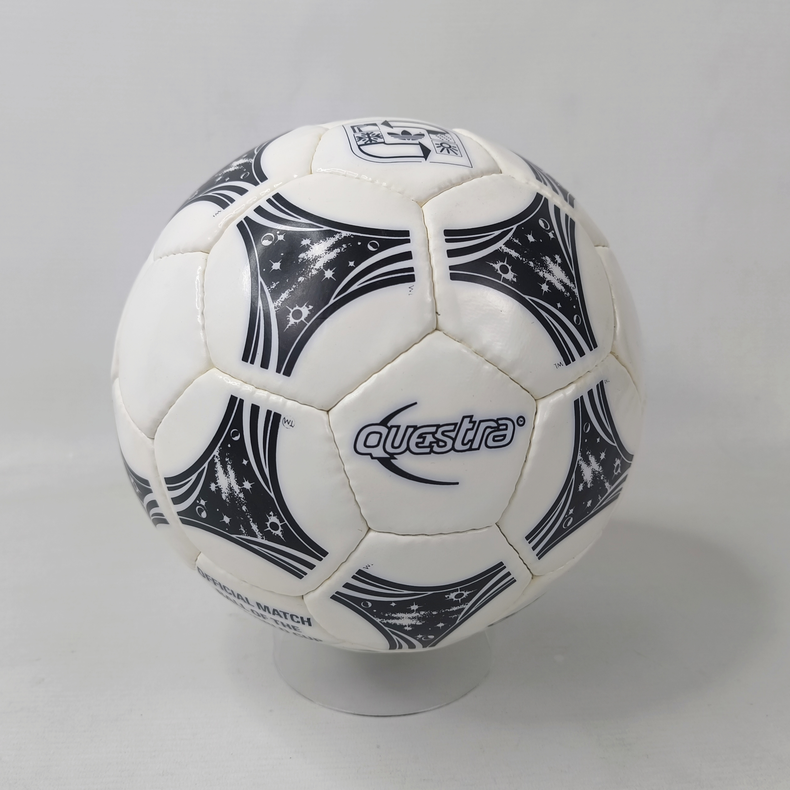 adidas Fussball Questra Official matchball WM World Cup 1994 Made in France