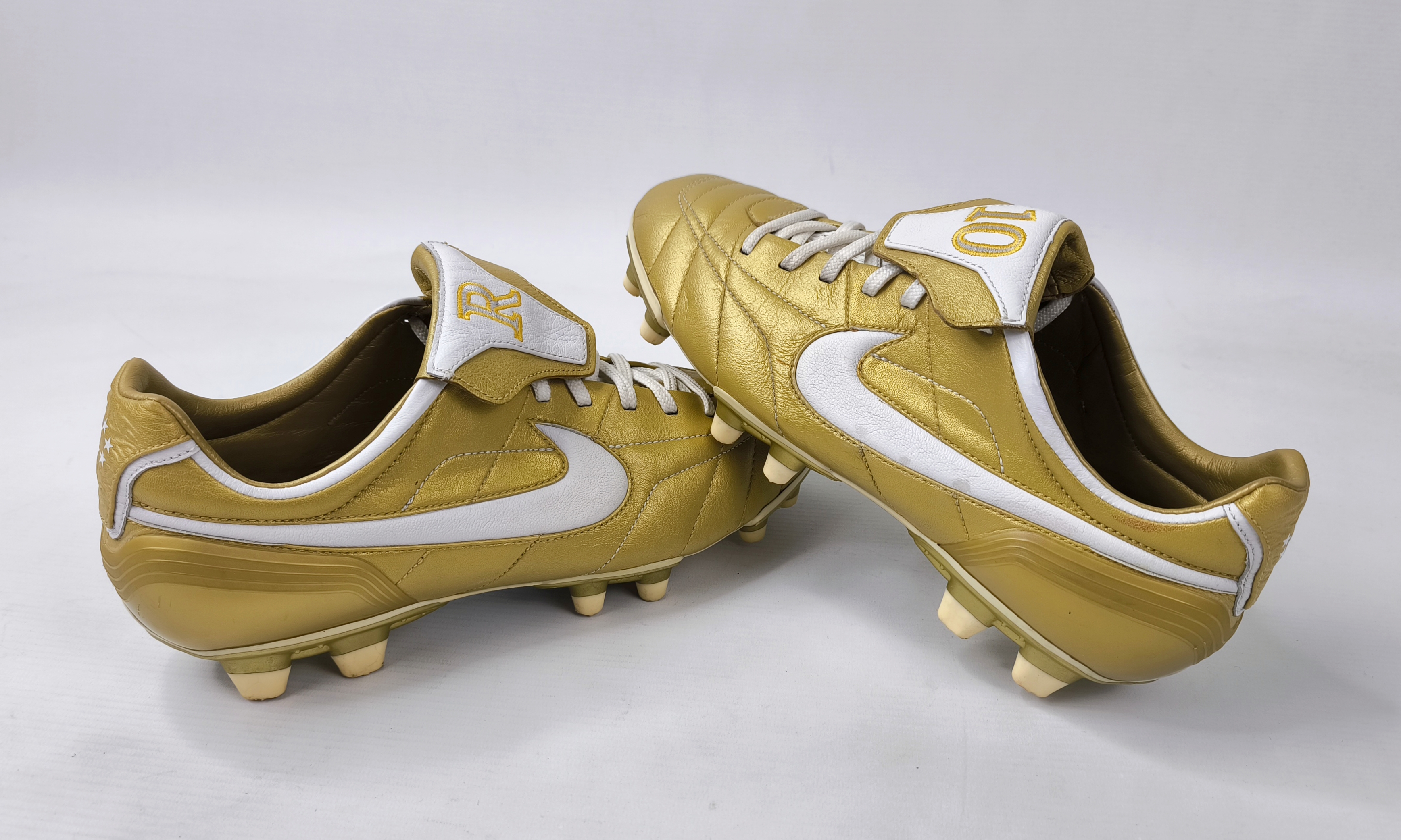 Nike Tiempo R10 Ronaldinho Fussball Schuhe EUR 42 UK 7.5 Air Zoom 310113-711