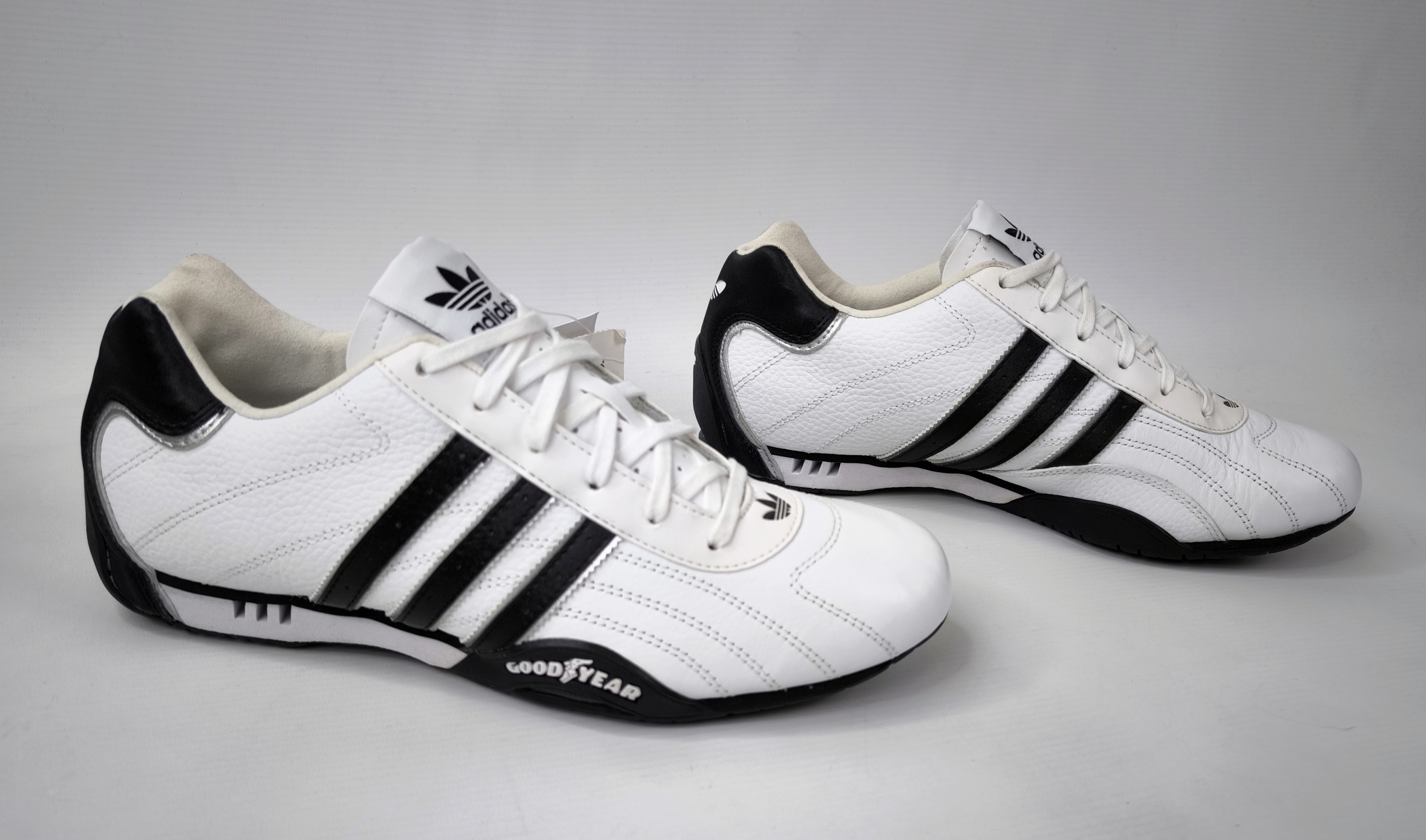 adidas Adi Racer Low Schuhe EUR 42 2/3 / UK 8.5 aus 2014 UNGETRAGEN G16080