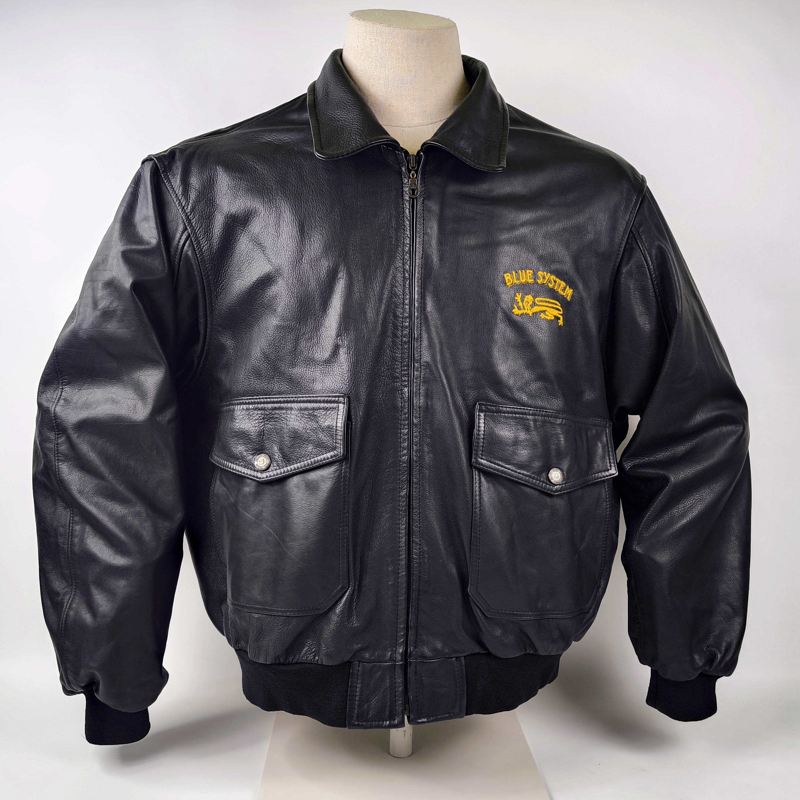 Blue System Lederjacke schwarz Gr. L (XL) vintage 90s kleines Logo vorn Jet Set
