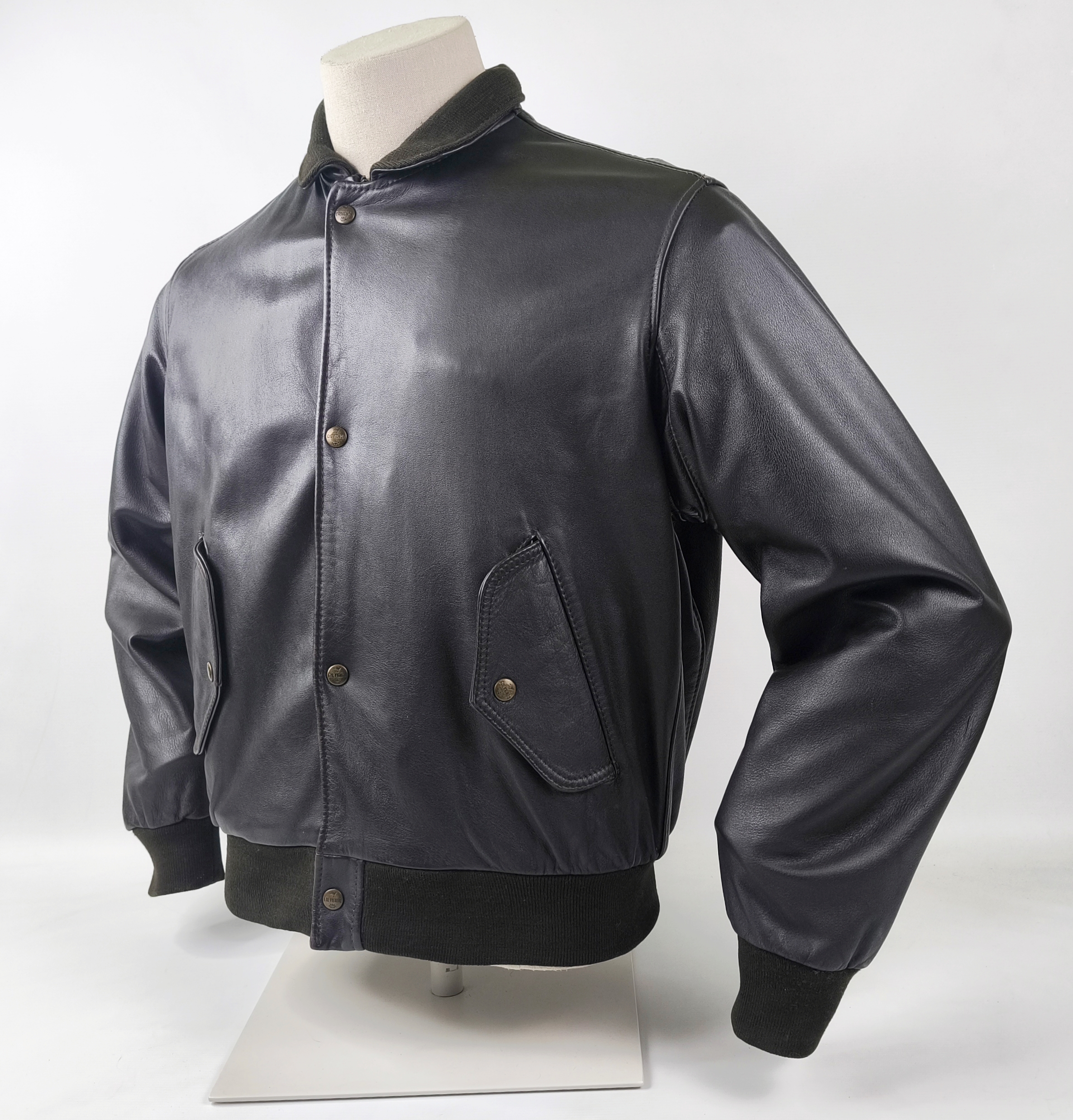 Chevignon Lederjacke Port Avion Gr. M dunkelbraun (fast schwarz) vintage Porte