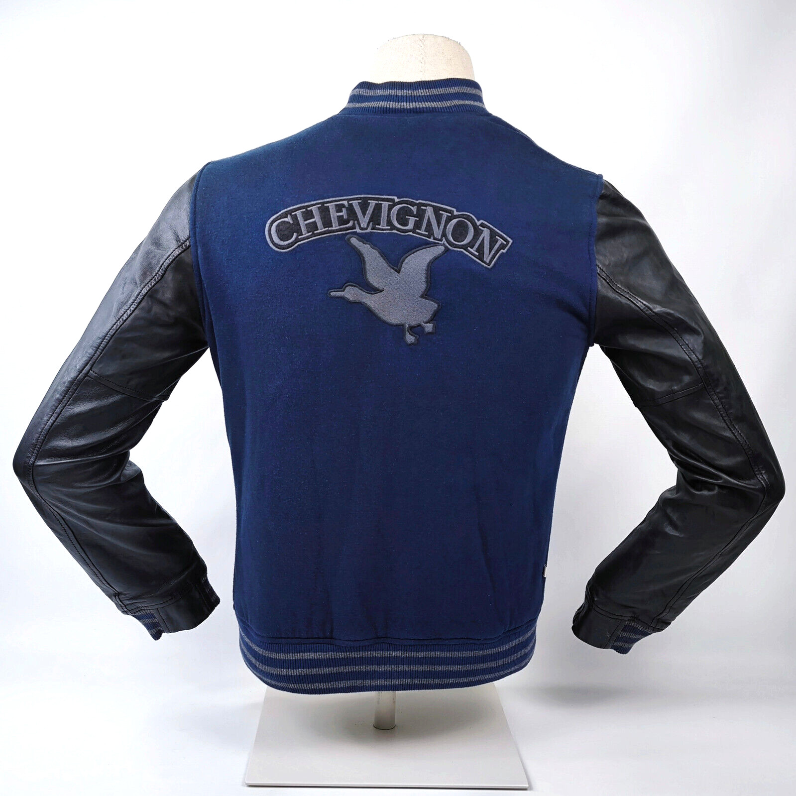 Chevignon Jacke Leder / Stoff Mix Gr. M dunkelblau / Lederärmel schwarz