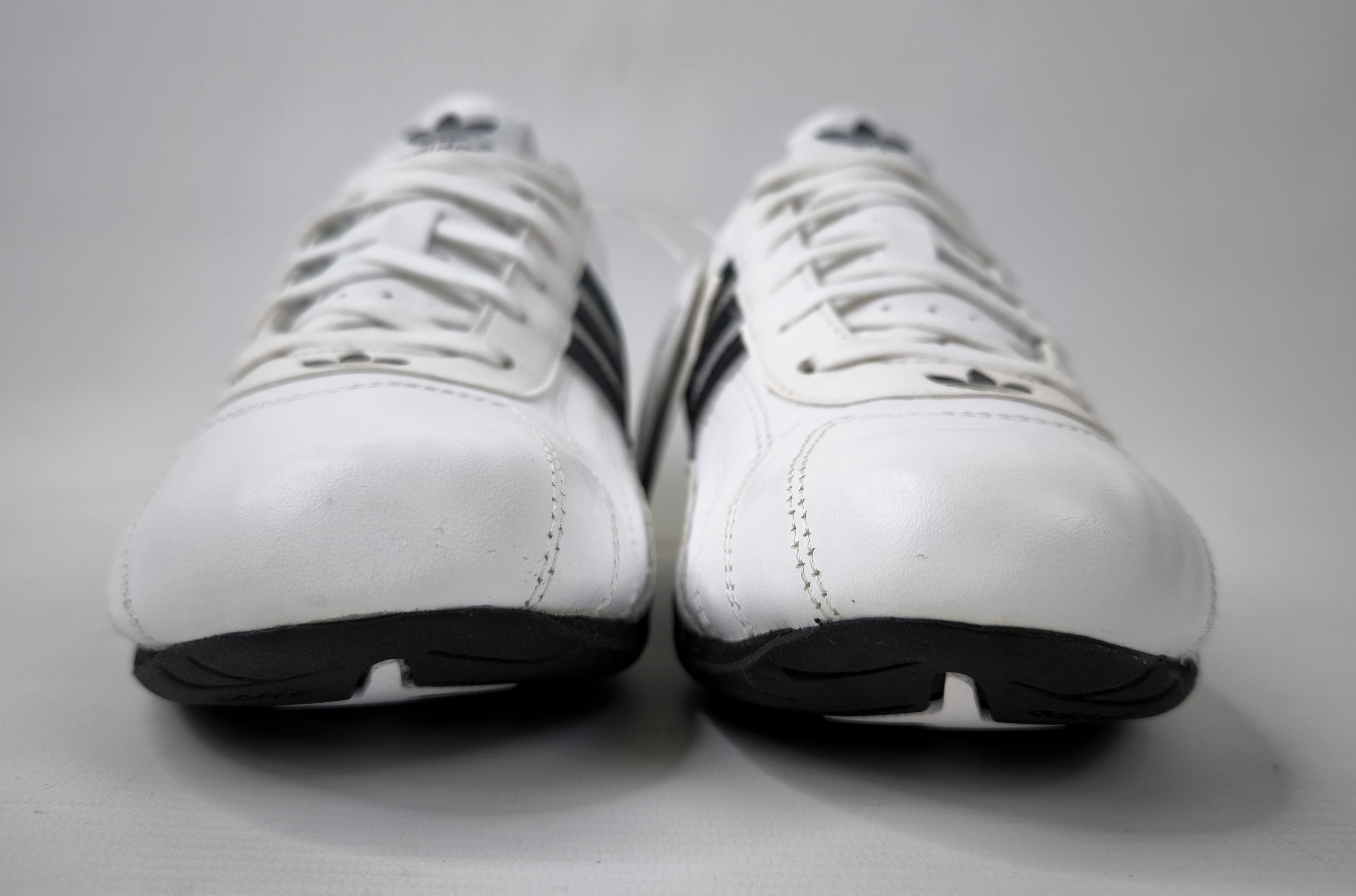 adidas Adi Racer Low Schuhe EUR 42 2/3 / UK 8.5 aus 2014 UNGETRAGEN G16080