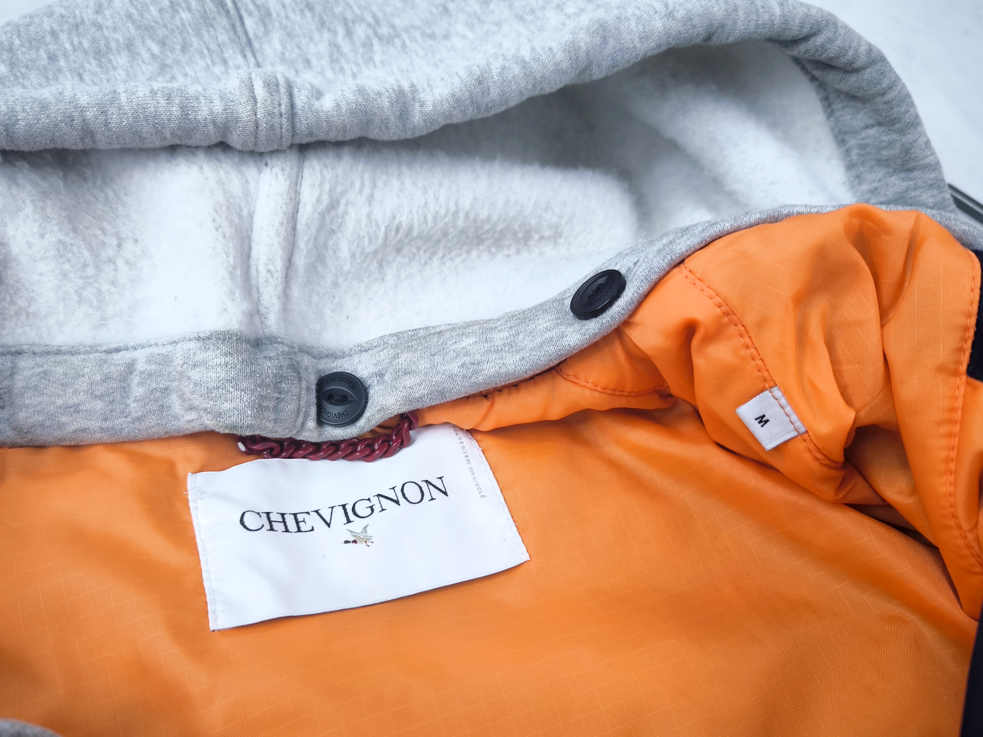 Chevignon Jacke Honor 350TH Aces blau Gr. M (L) mit abnehmbarer Sweat Kapuze