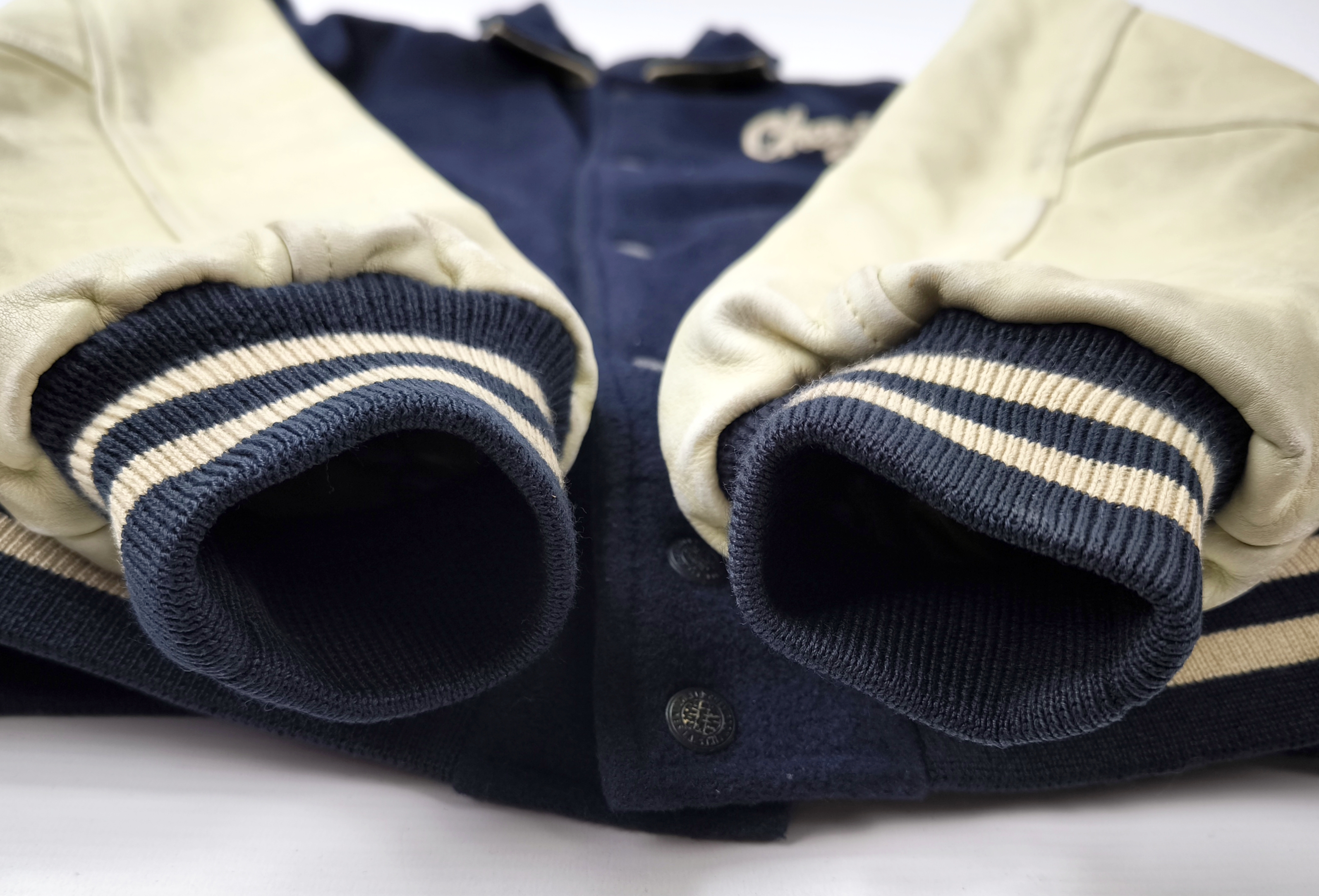 Chevignon Jacke College Bay Winds dunkelblau creme Gr. M Wolle Leder Mix 80s