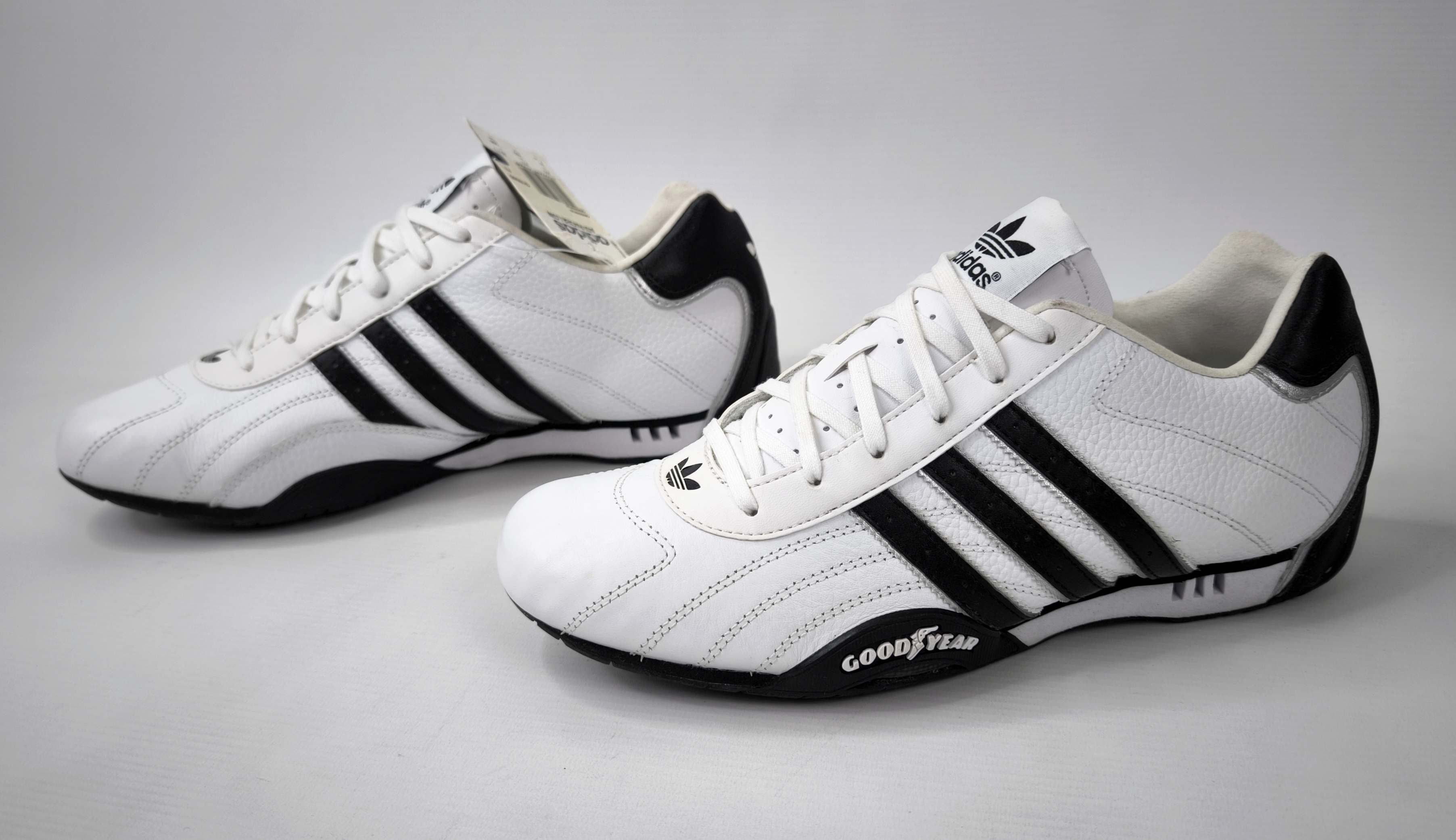 adidas Adi Racer Low Schuhe EUR 42 2/3 / UK 8.5 aus 2014 UNGETRAGEN G16080