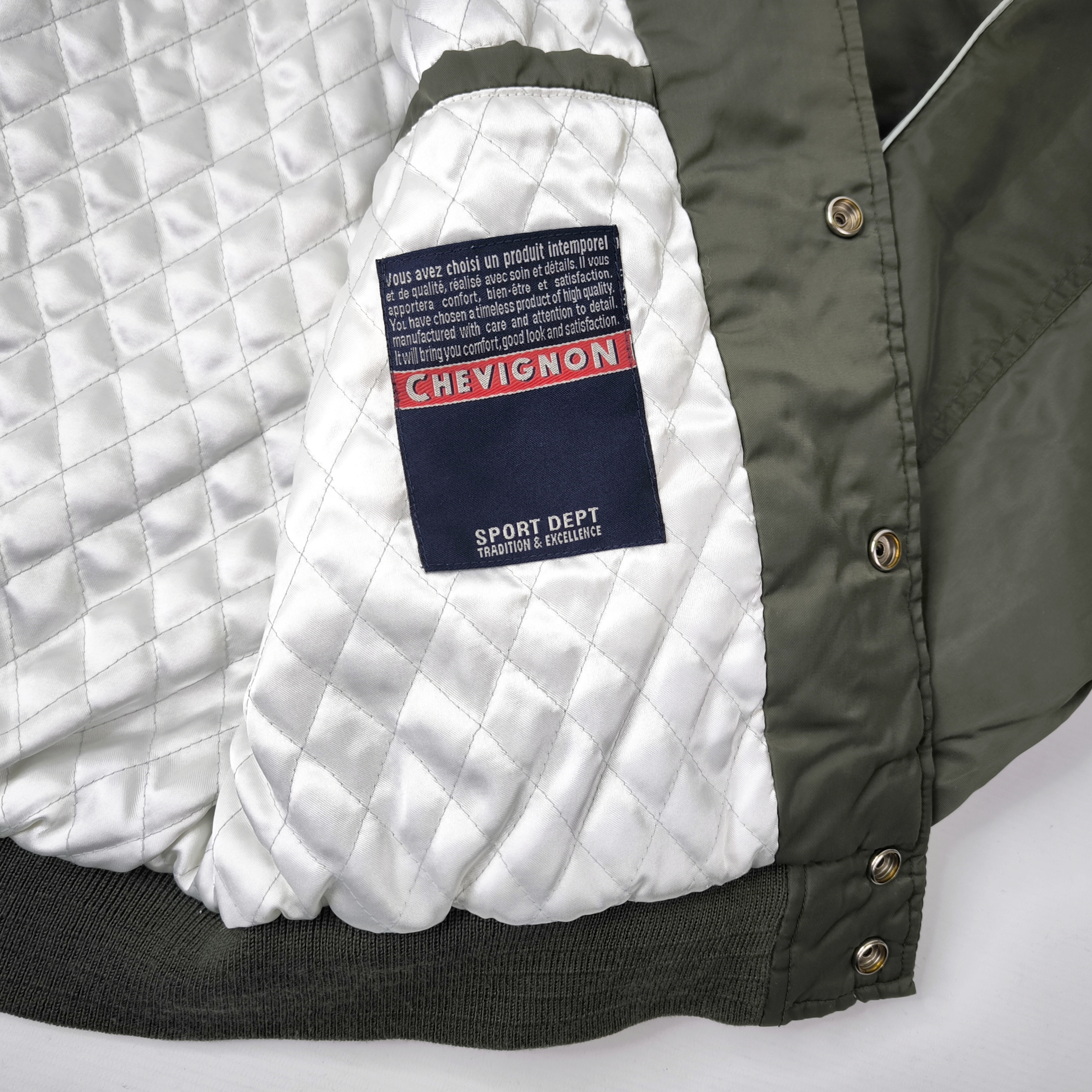 Chevignon Sport Jacke Team 57 grün Gr. S großes Rückenlogo