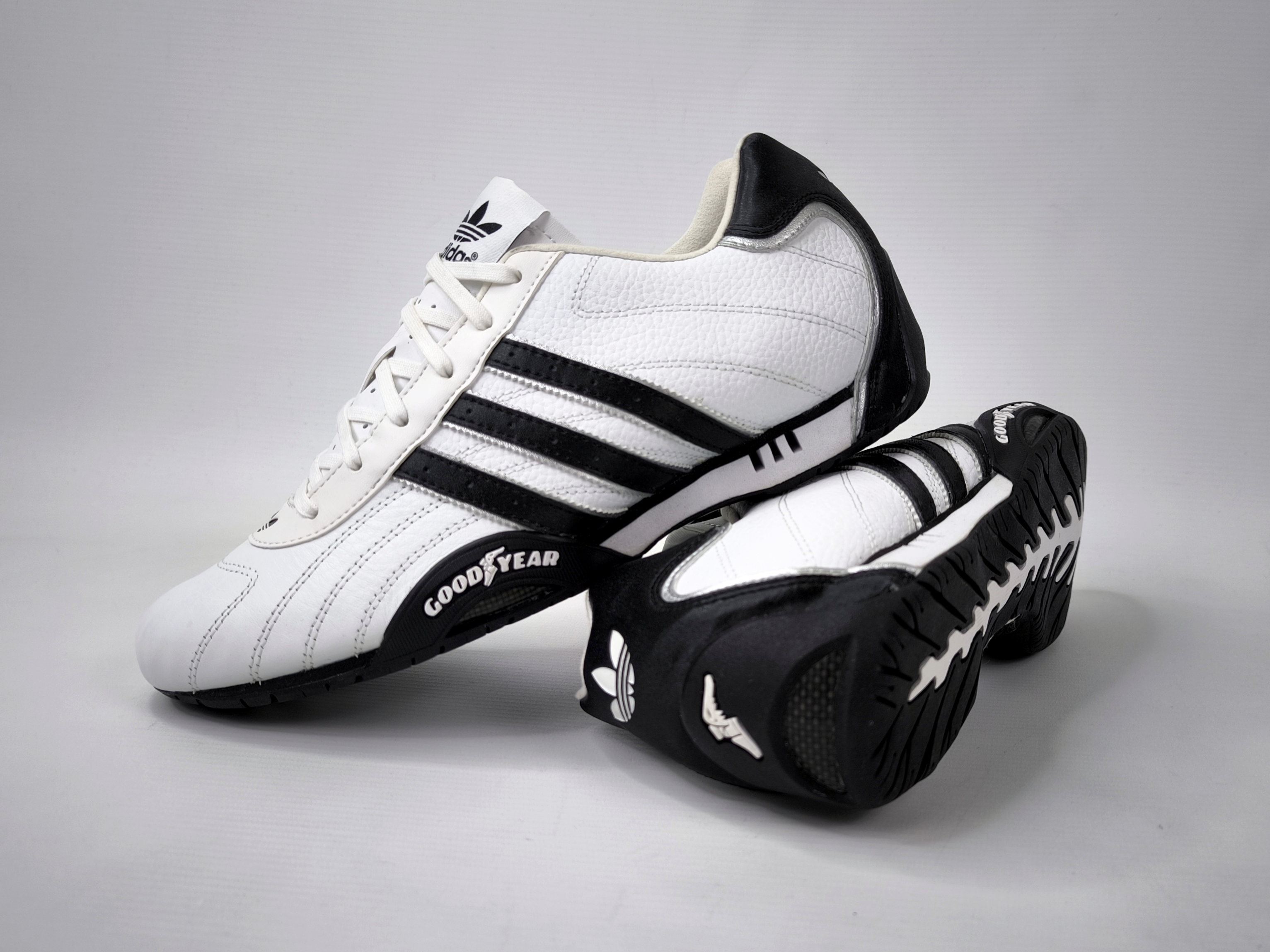 adidas Adi Racer Low Schuhe EUR 42 2/3 / UK 8.5 aus 2014 UNGETRAGEN G16080