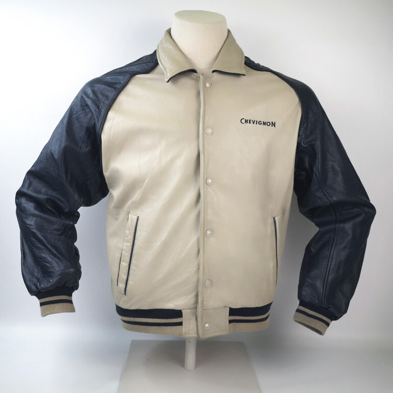 Chevignon Lederjacke Gr. M dunkelblau sand kleines Logo vorn