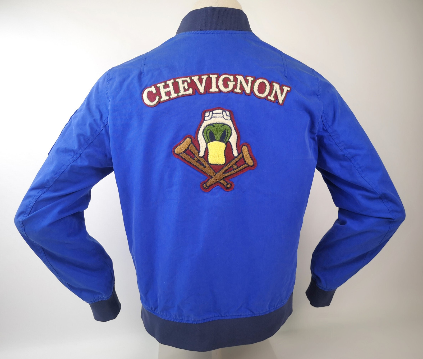 Chevignon Jacke royalblau Gr. S großes Rückenlogo Bobby