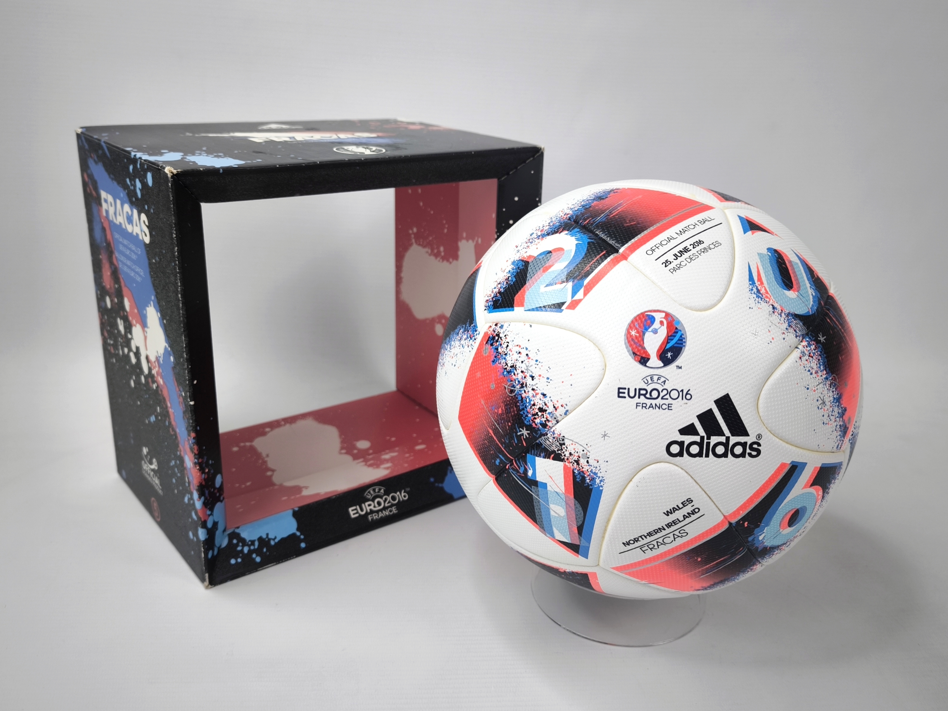 adidas Fußball Fracas EM Euro 2016 Wales vs. Nortern Ireland Official Matchball