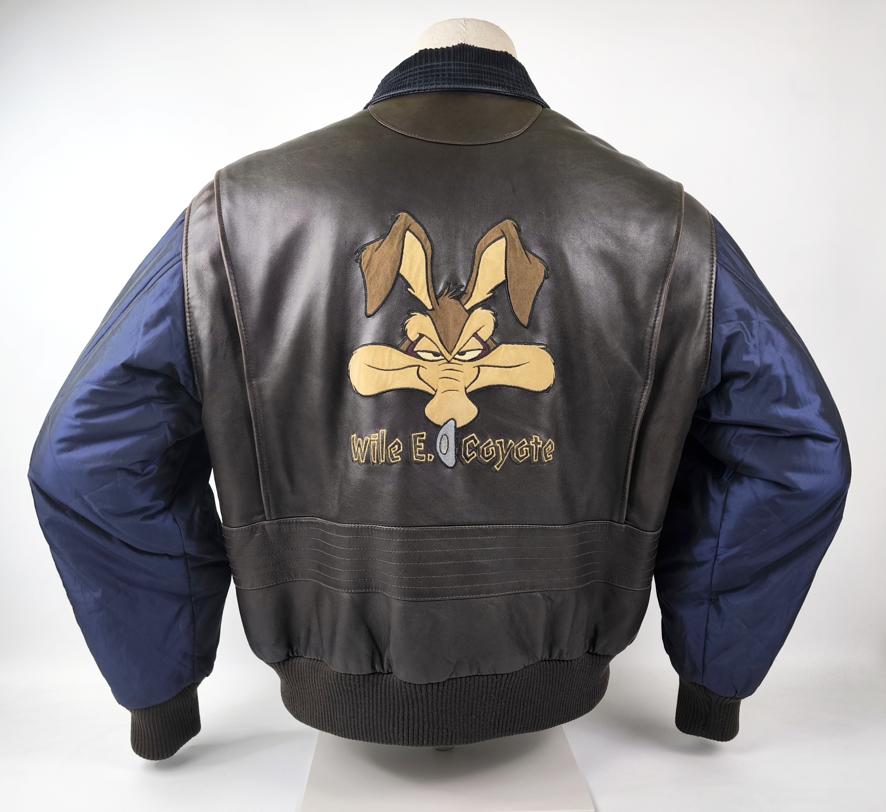 JC de Castelbajac Jacke Leder Wile E. Coyote Gr. 50 (L) vintage 90s Iceberg