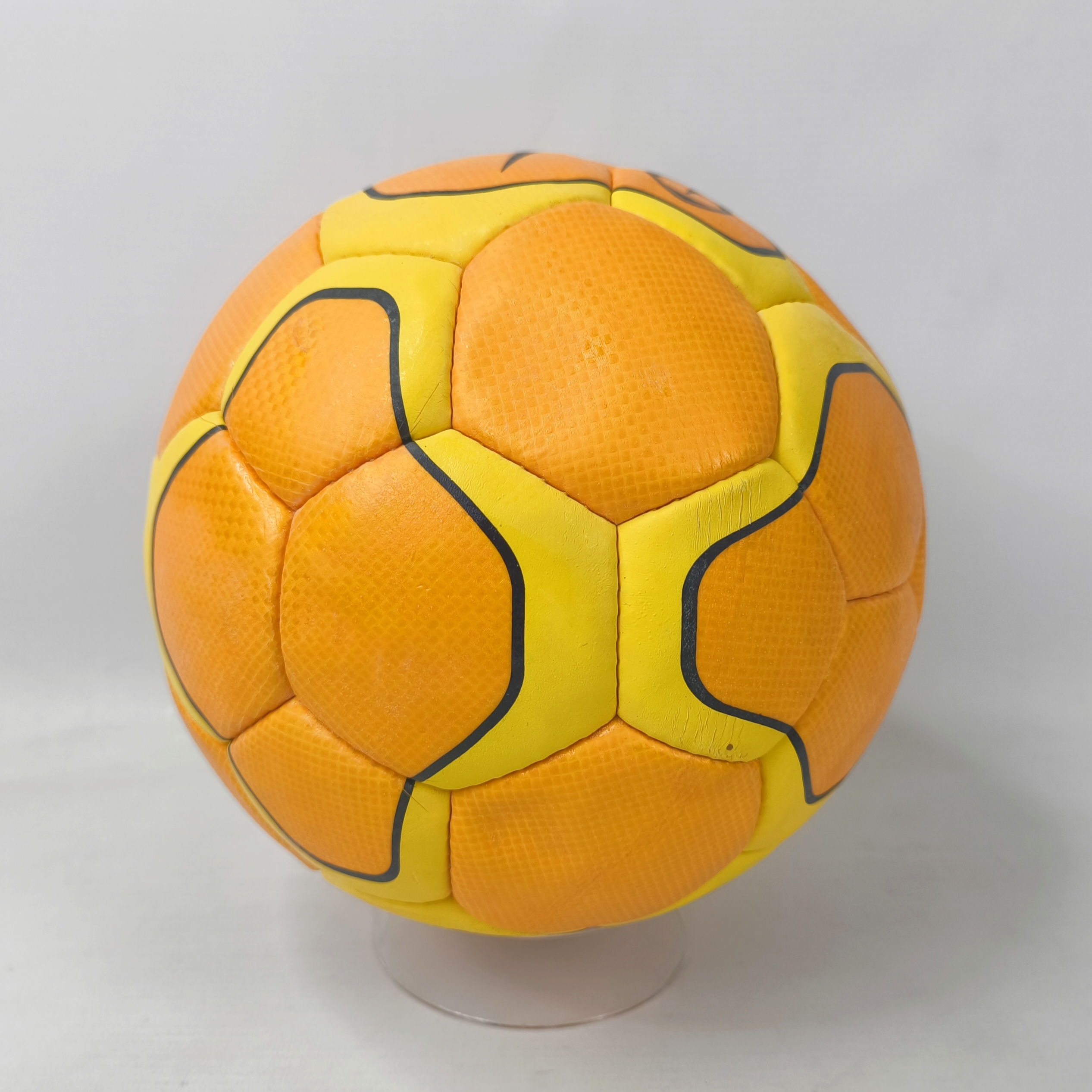 Nike Fußball orange etwa aus 2003/04 Matchball Merlin reflective Geo