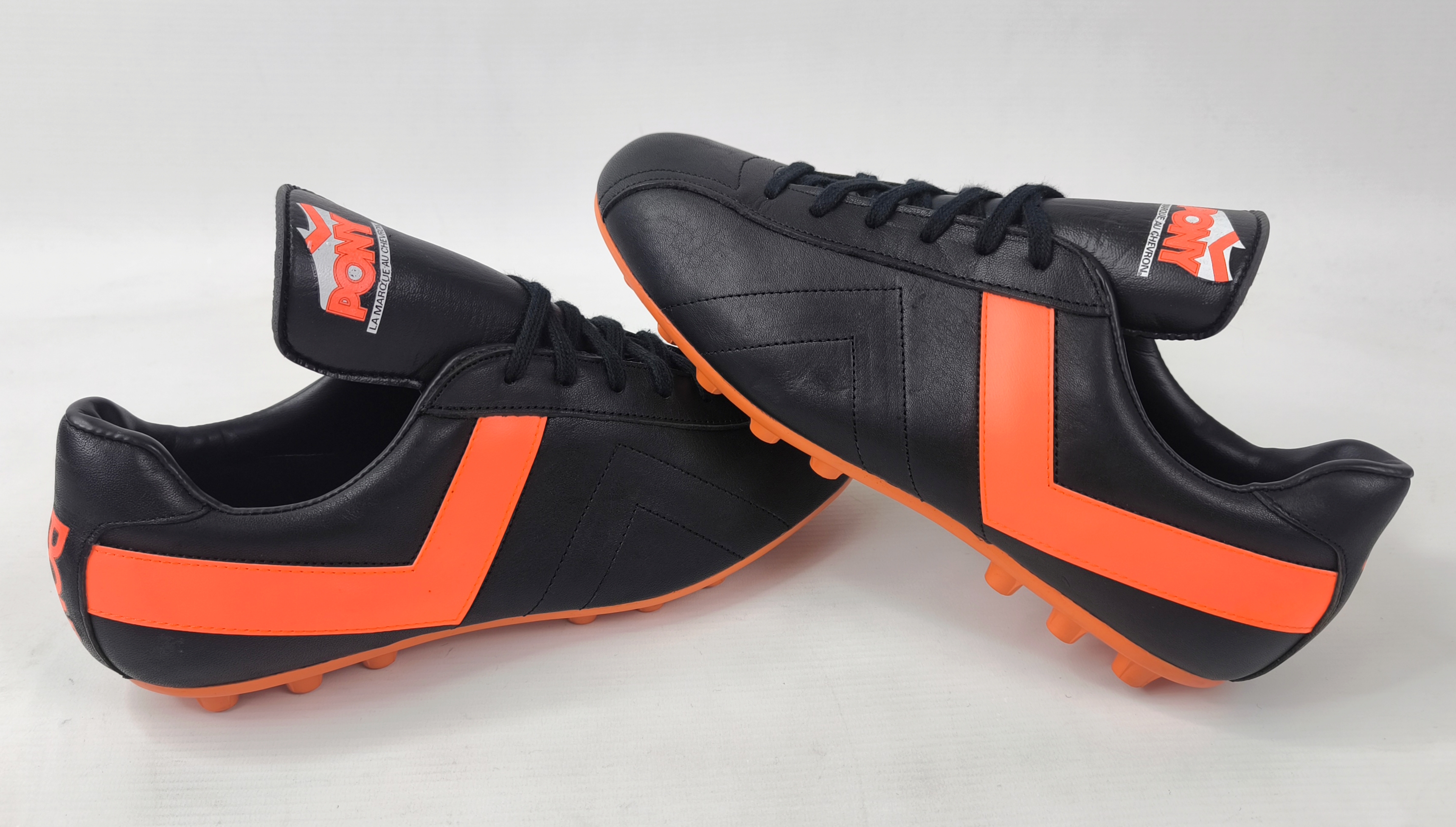 Pony Fussball Schuhe Made in France EUR 41 UK 7.5 La Marque Au Chevron vintage