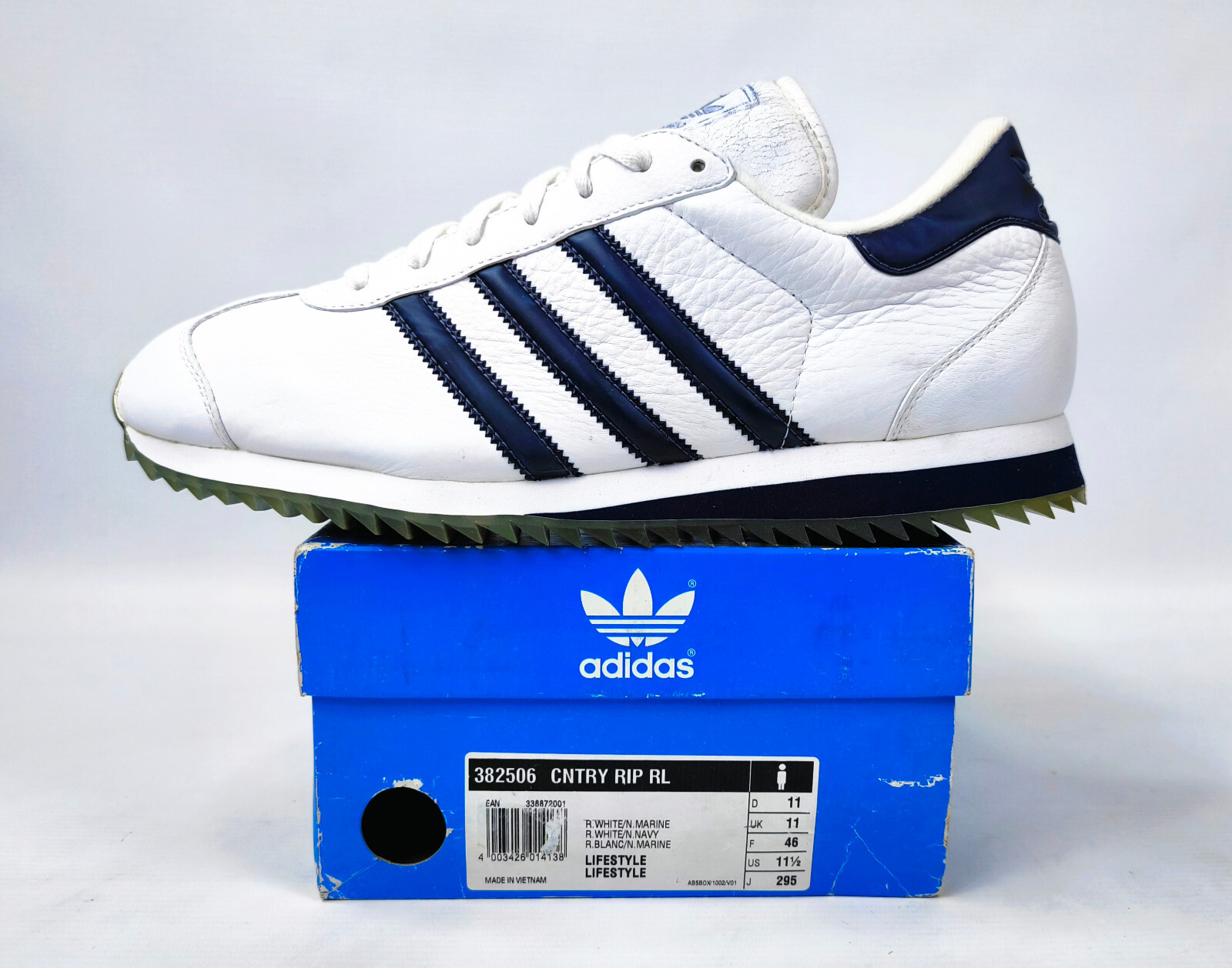 adidas Country RIP RL 2002 White / Marine UK 11 / Eur 46 vintage 382506