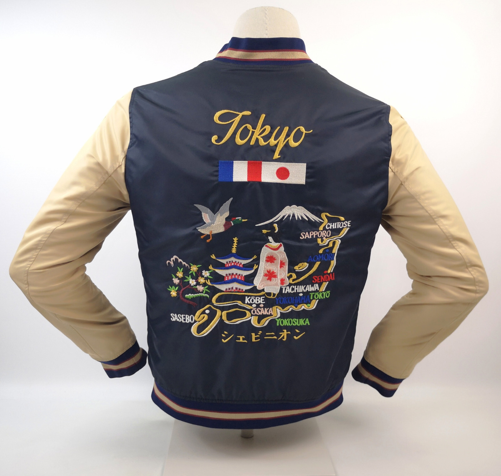 Chevignon Jacke Tokyo Gr. M Wendejacke beidseitig tragbar Logo vorn