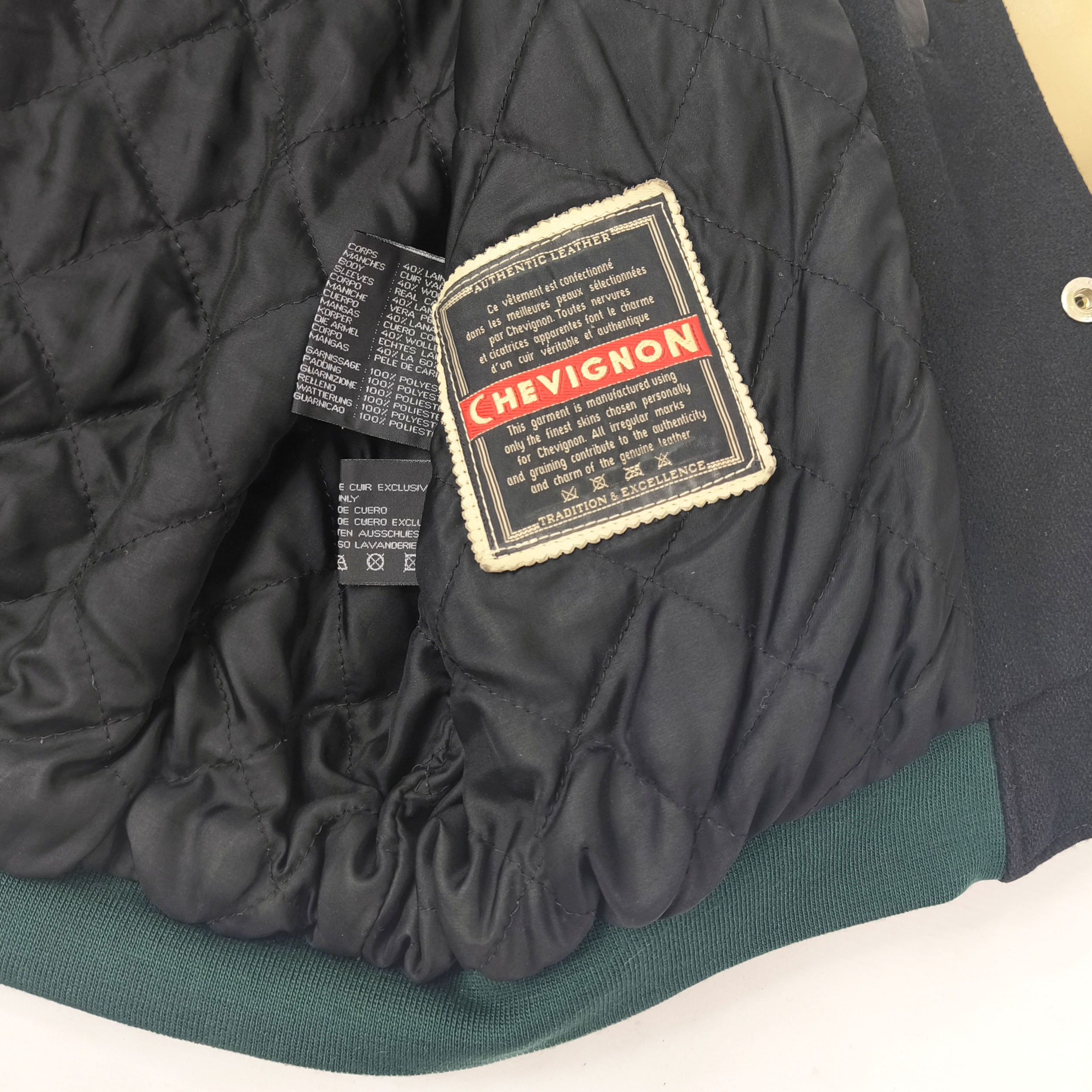 Chevignon Jacke College CSD Sport Dept Gr. XL (L) schwarz creme Wolle Leder Mix