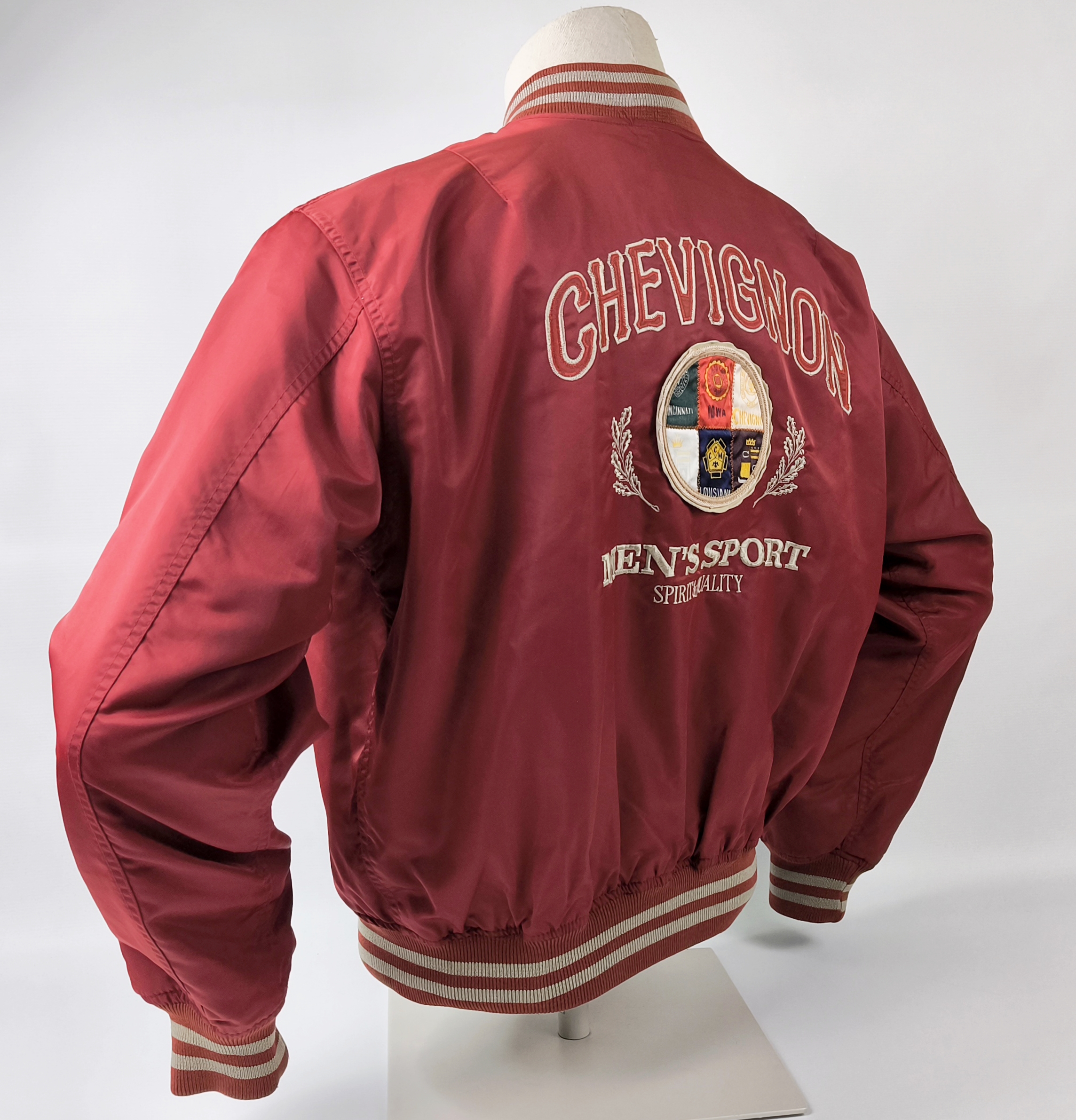 Chevignon Jacke Kern County Men`s Sports Gr. XL (L) rot vintage 90s Rückenlogo