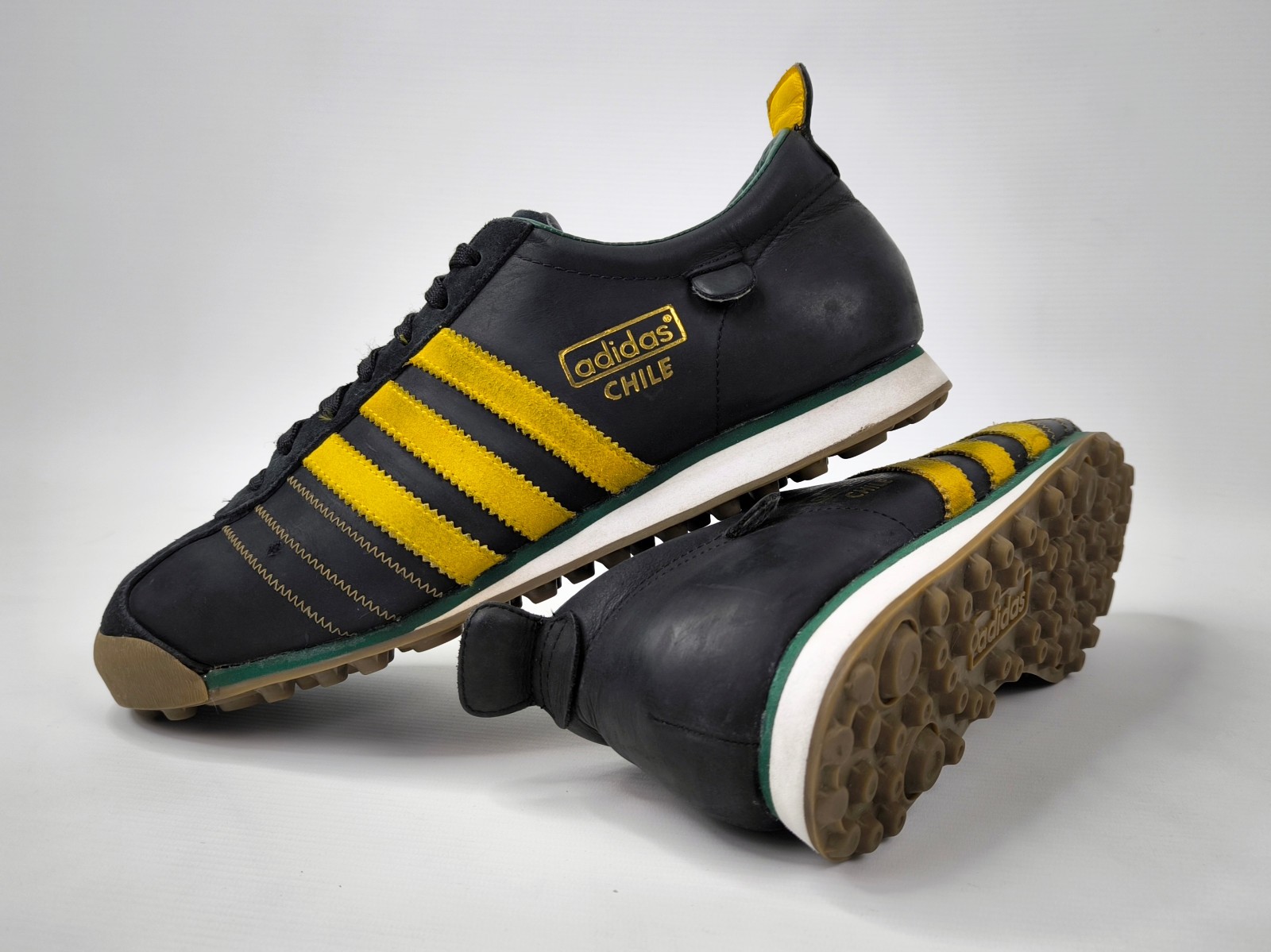 adidas Chile Schuhe schwarz EUR 45 1/3 - UK 10.5 Brasil 1950 Edition 451807
