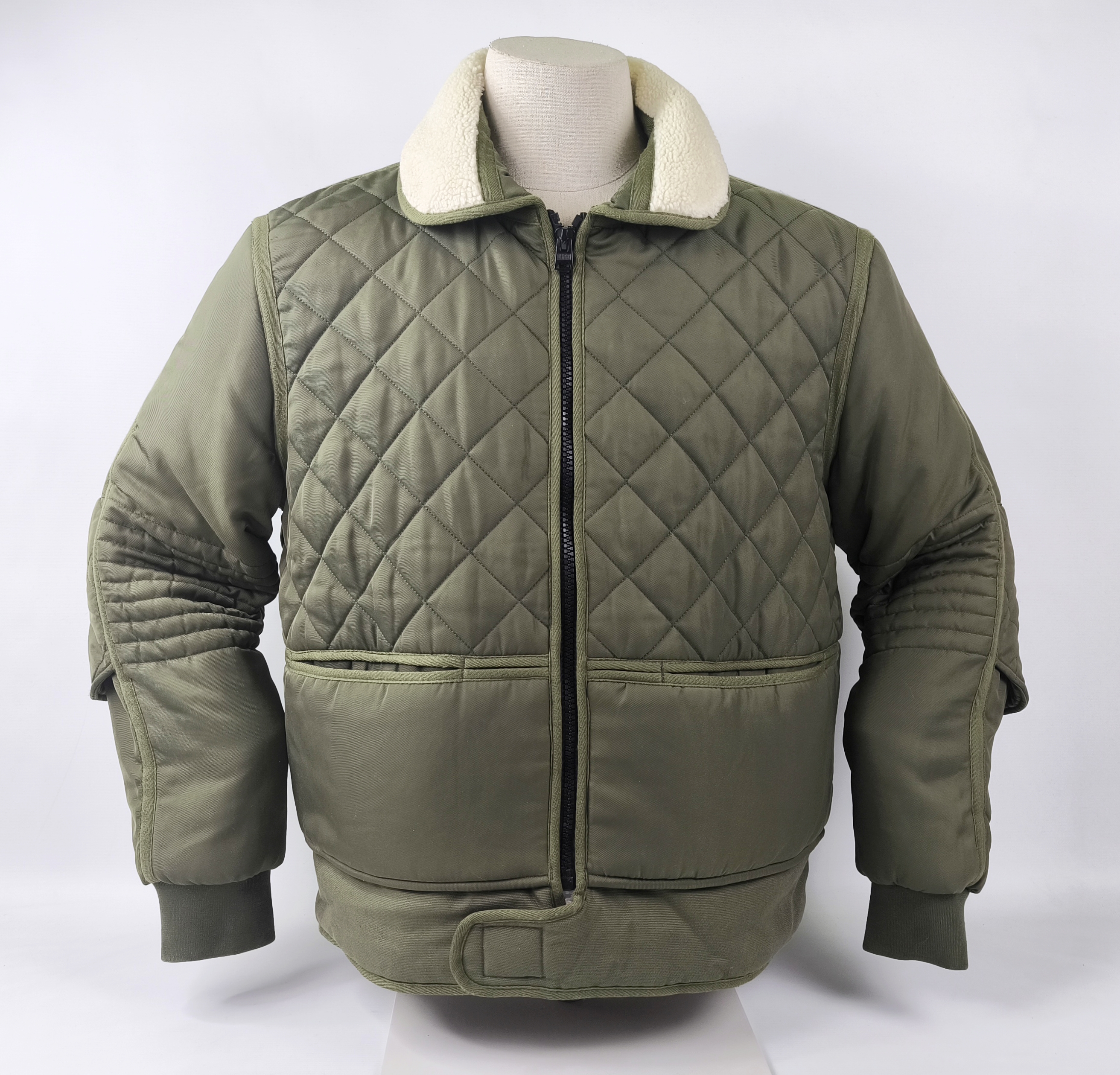 Chevignon Jacke Cosmoon grün Gr. XXL (XL) Steppmuster Cosmos
