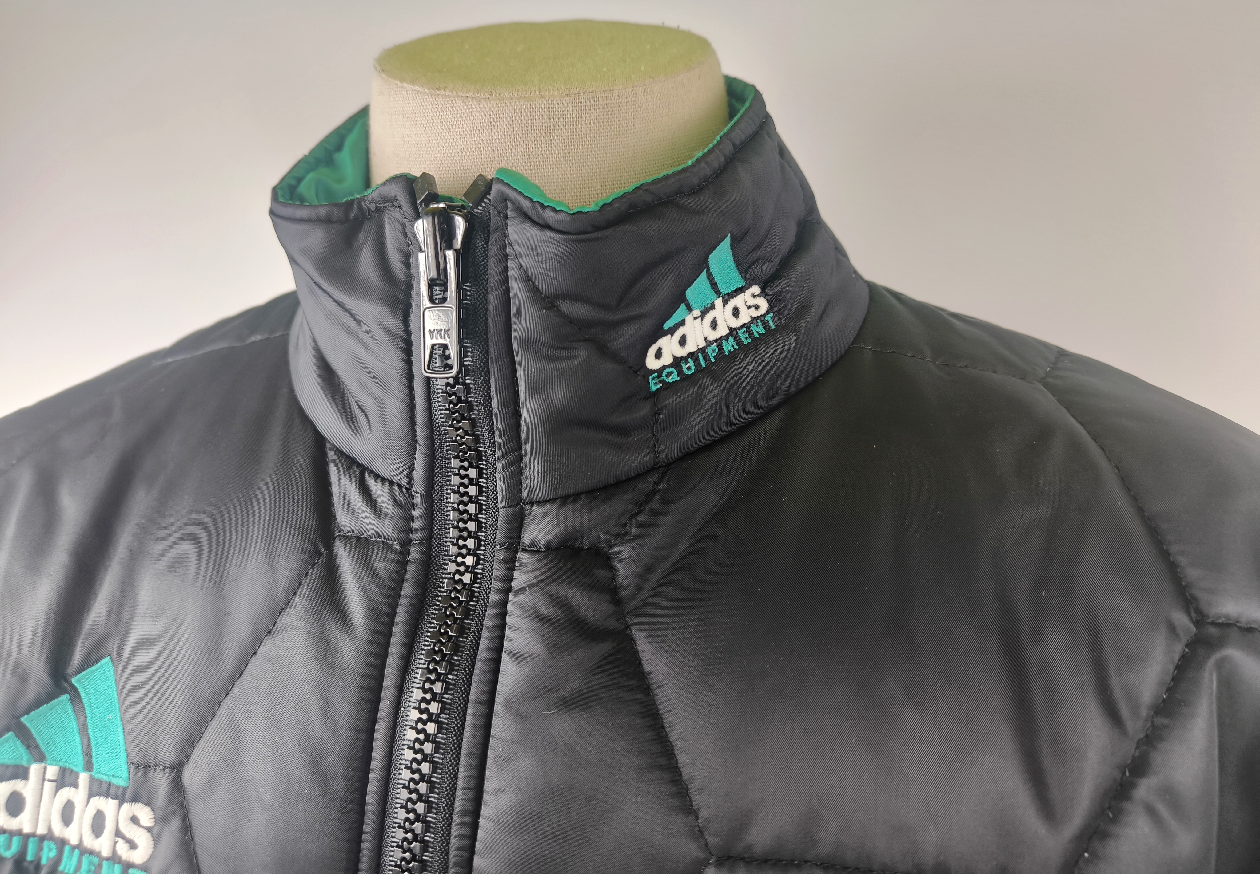 adidas Equipment Jacke schwarz Gr. D7 (L) Steppung vintage Stadionjacke 90s
