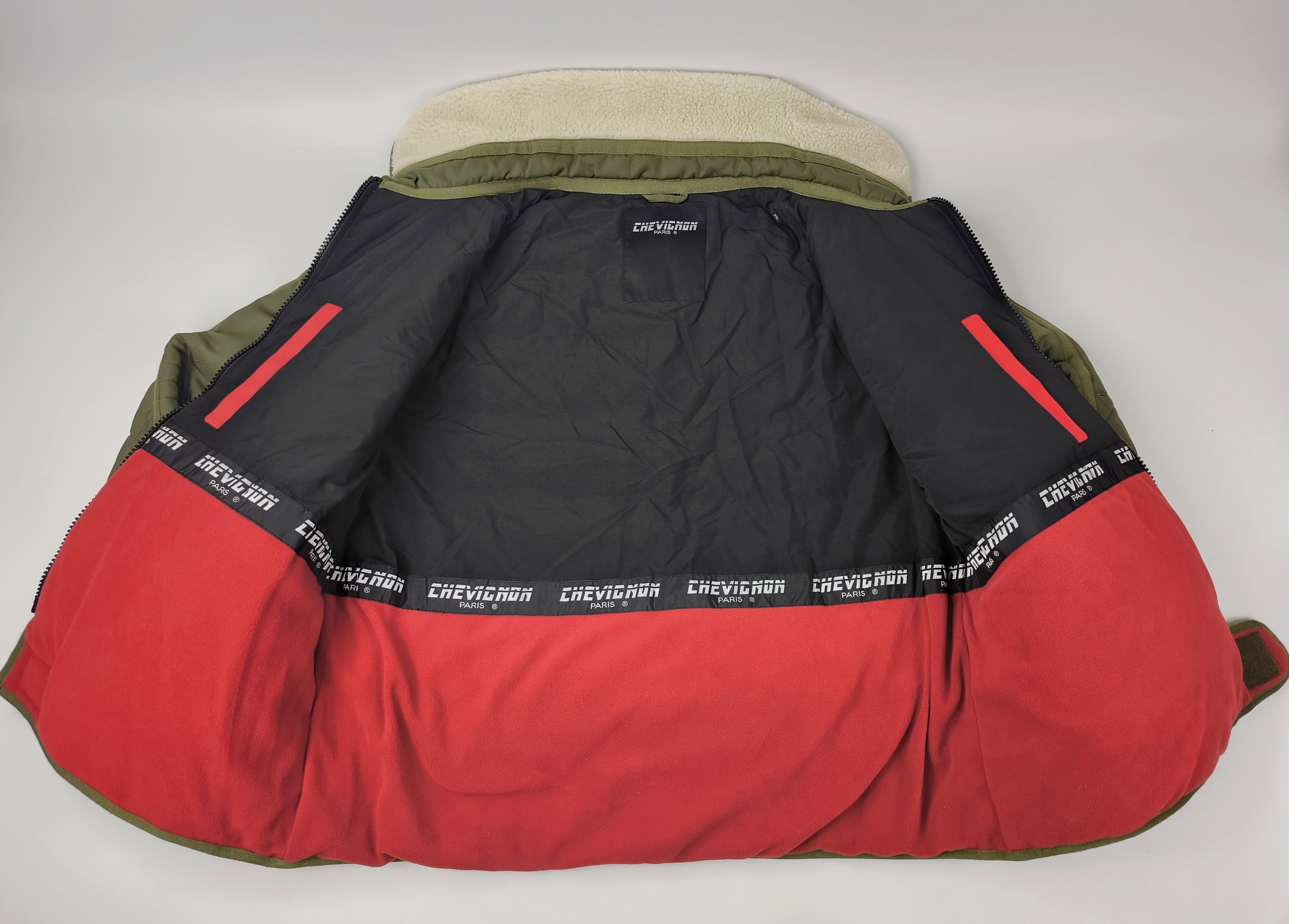 Chevignon Jacke Cosmoon grün Gr. XXL (XL) Steppmuster Cosmos