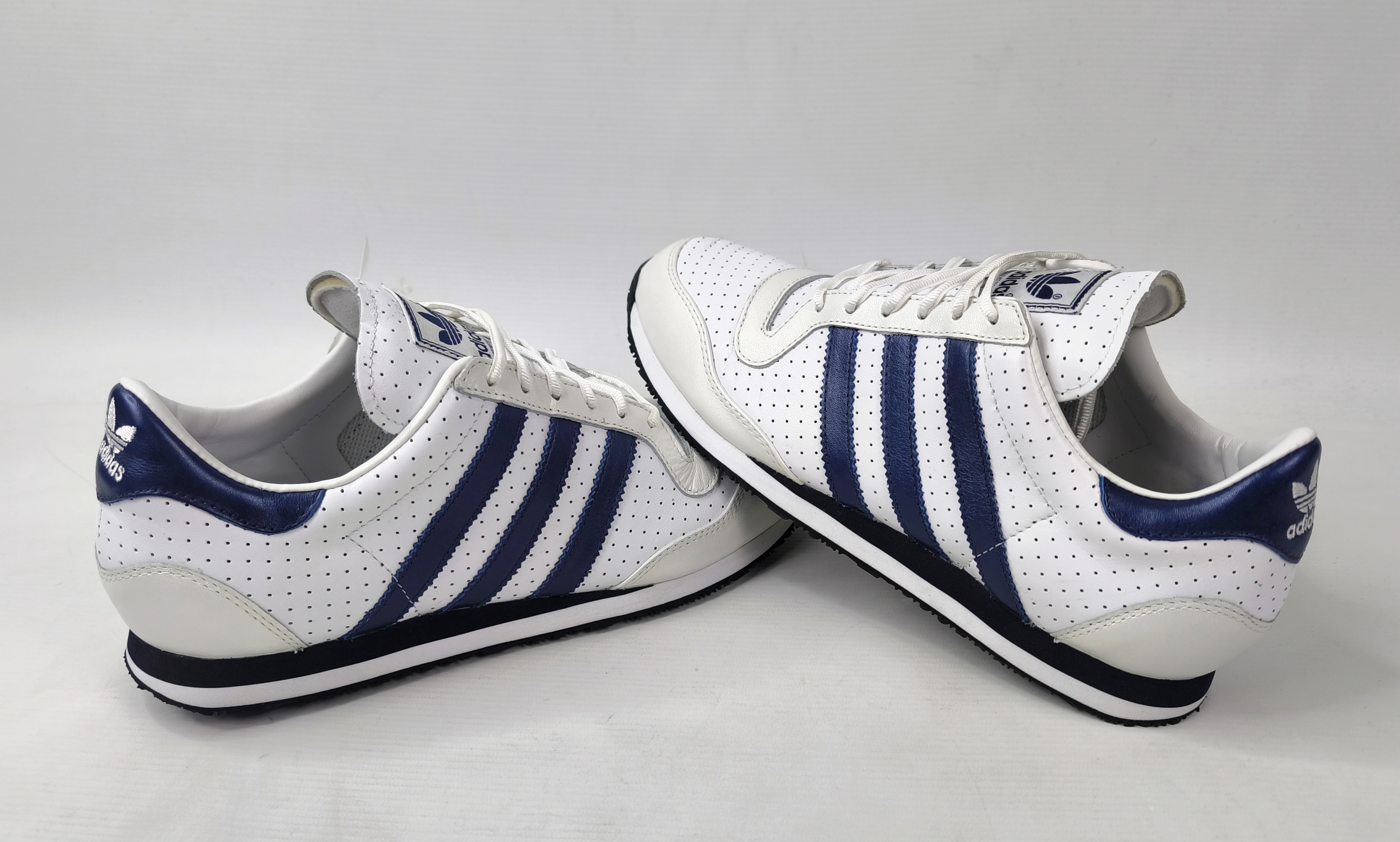 adidas Galaxy 3 Lea Schuhe EUR 44 UK 9.5 aus 2002 weiß marine 382499