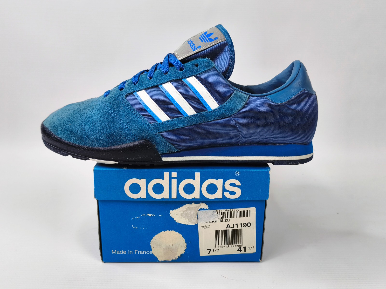 adidas Izoard Schuhe Eur 41 1/3 / UK 7.5 Made in France vintage 80s suede BN