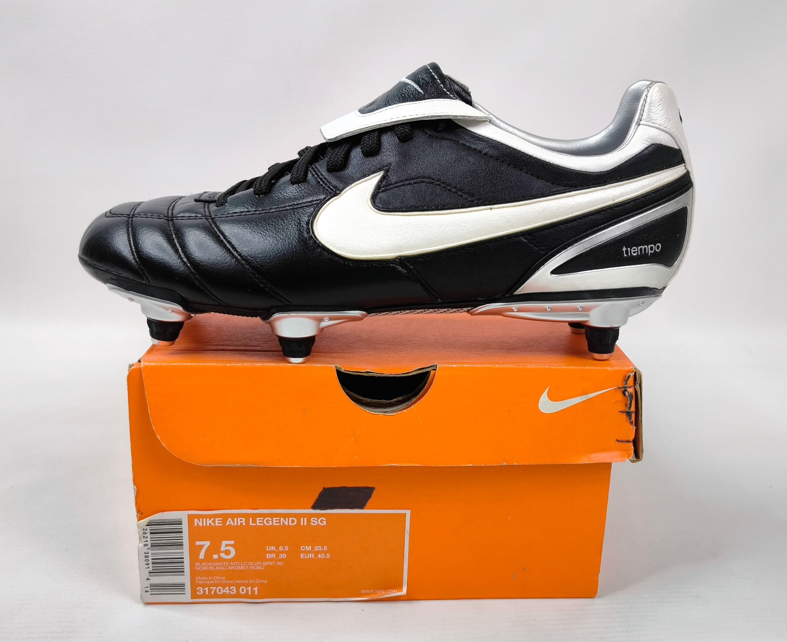 Nike Air Legend II SG 2007 Fussball Schuhe EUR 40.5 / UK 6.5 tiempo 317043 011