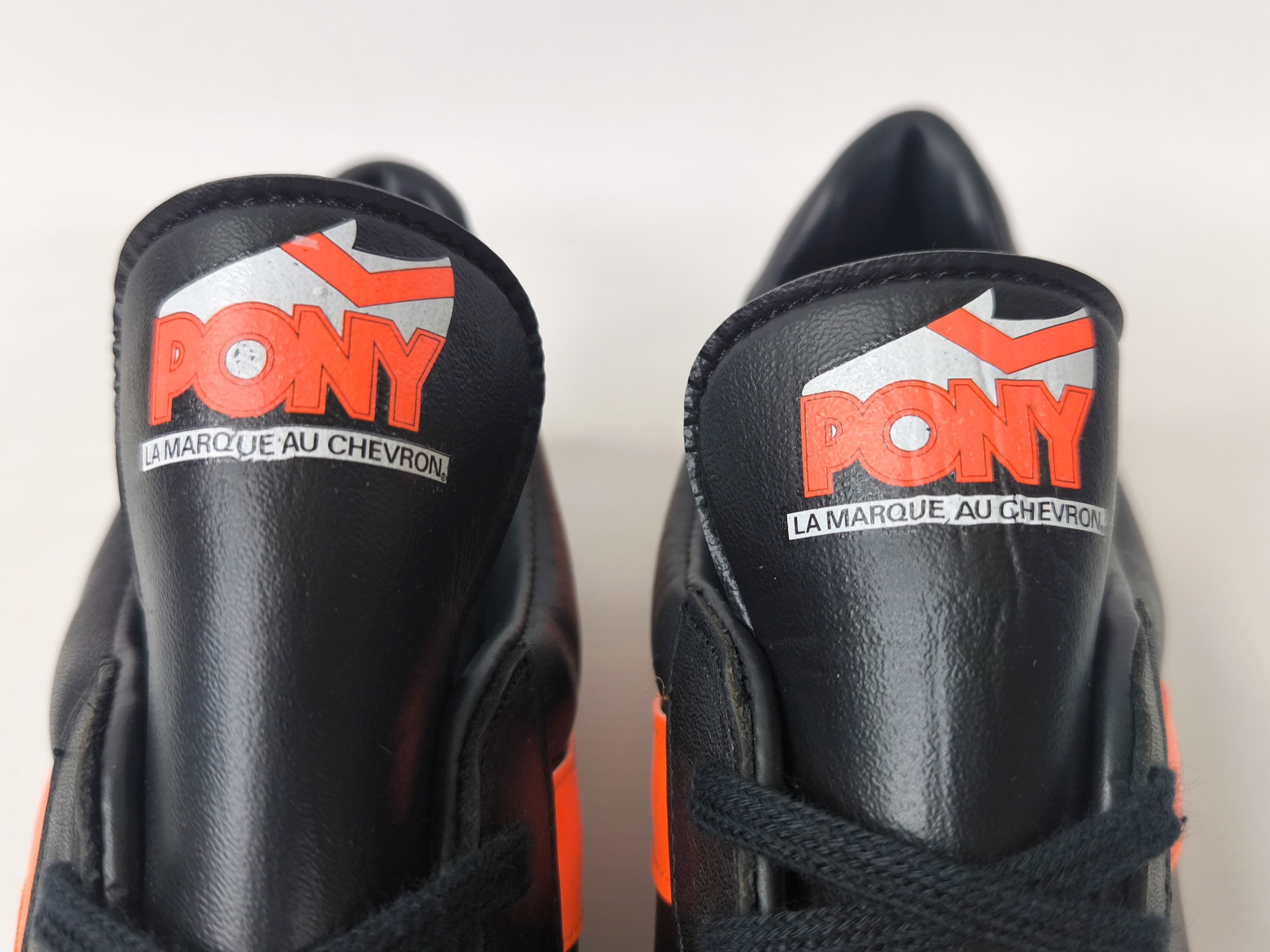 Pony Fussball Schuhe Made in France EUR 41 UK 7.5 La Marque Au Chevron vintage