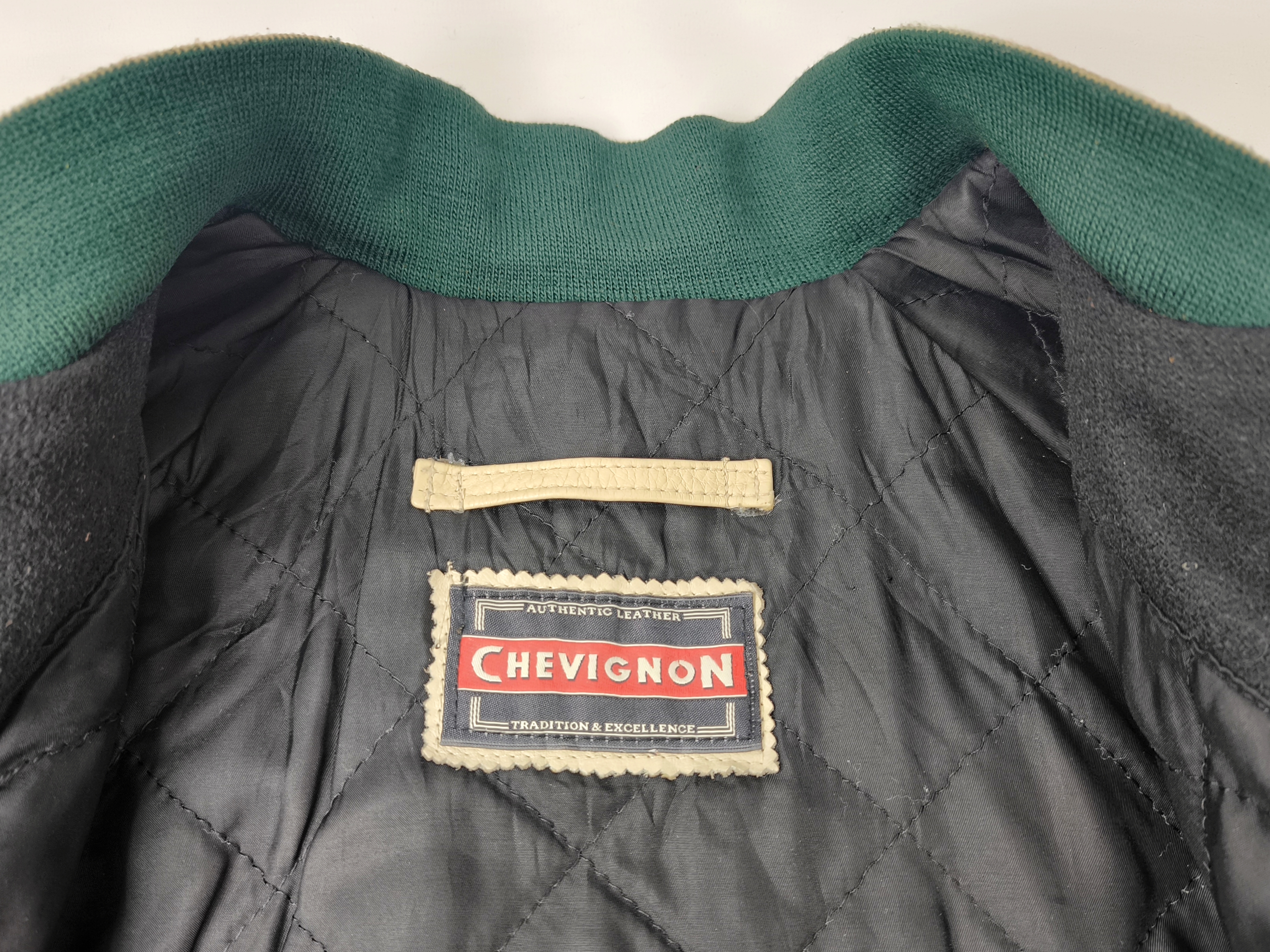 Chevignon Jacke College CSD Sport Dept Gr. XL (L) schwarz creme Wolle Leder Mix