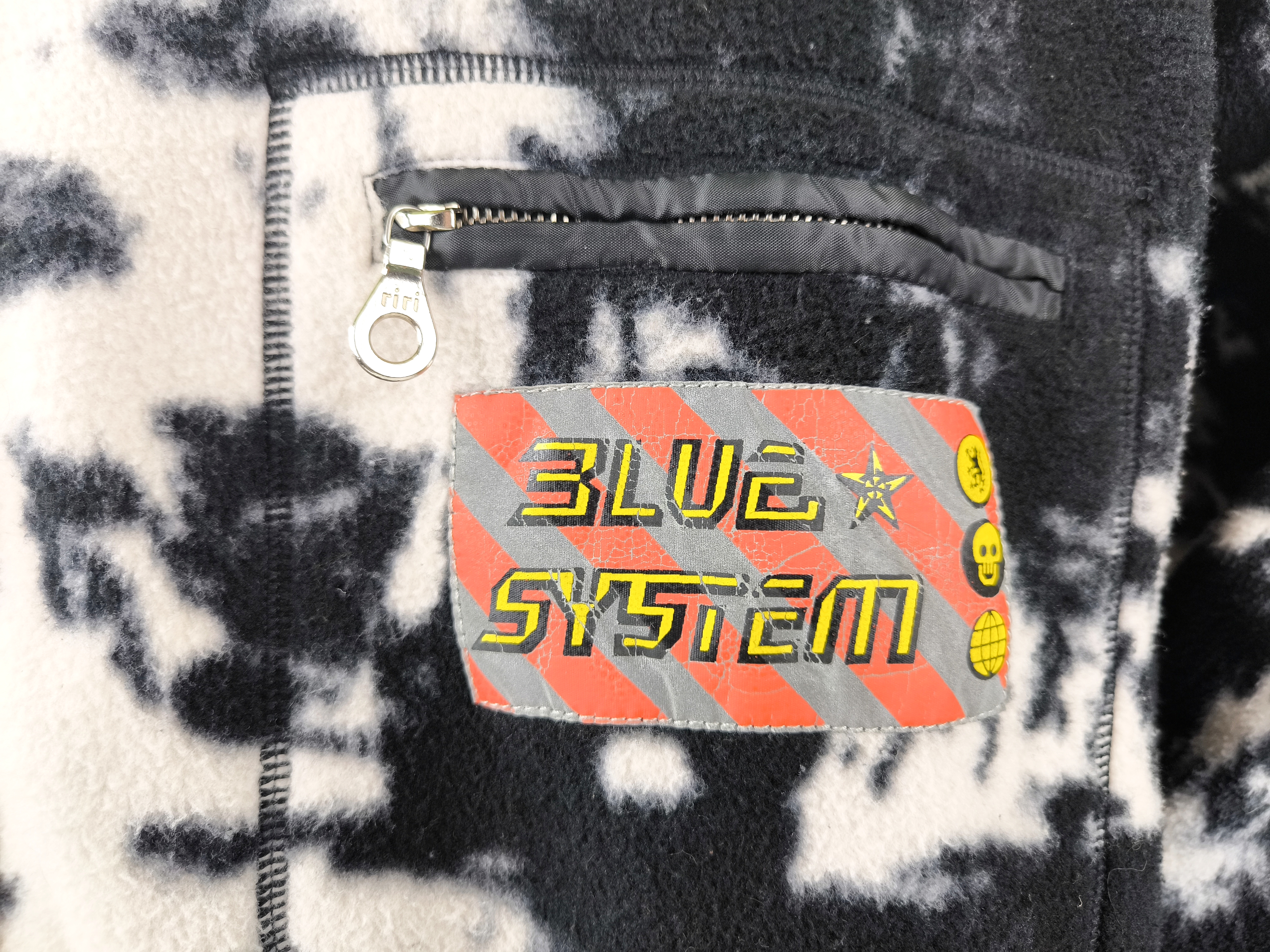 Blue System Fleece Jacke Gr. XXL vintage 90s schwarz weiß Logo vorn