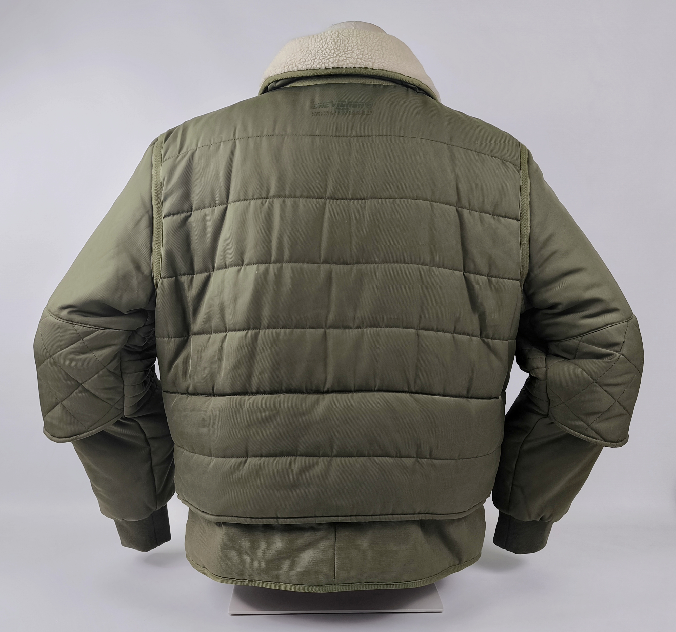 Chevignon Jacke Cosmoon grün Gr. XXL (XL) Steppmuster Cosmos