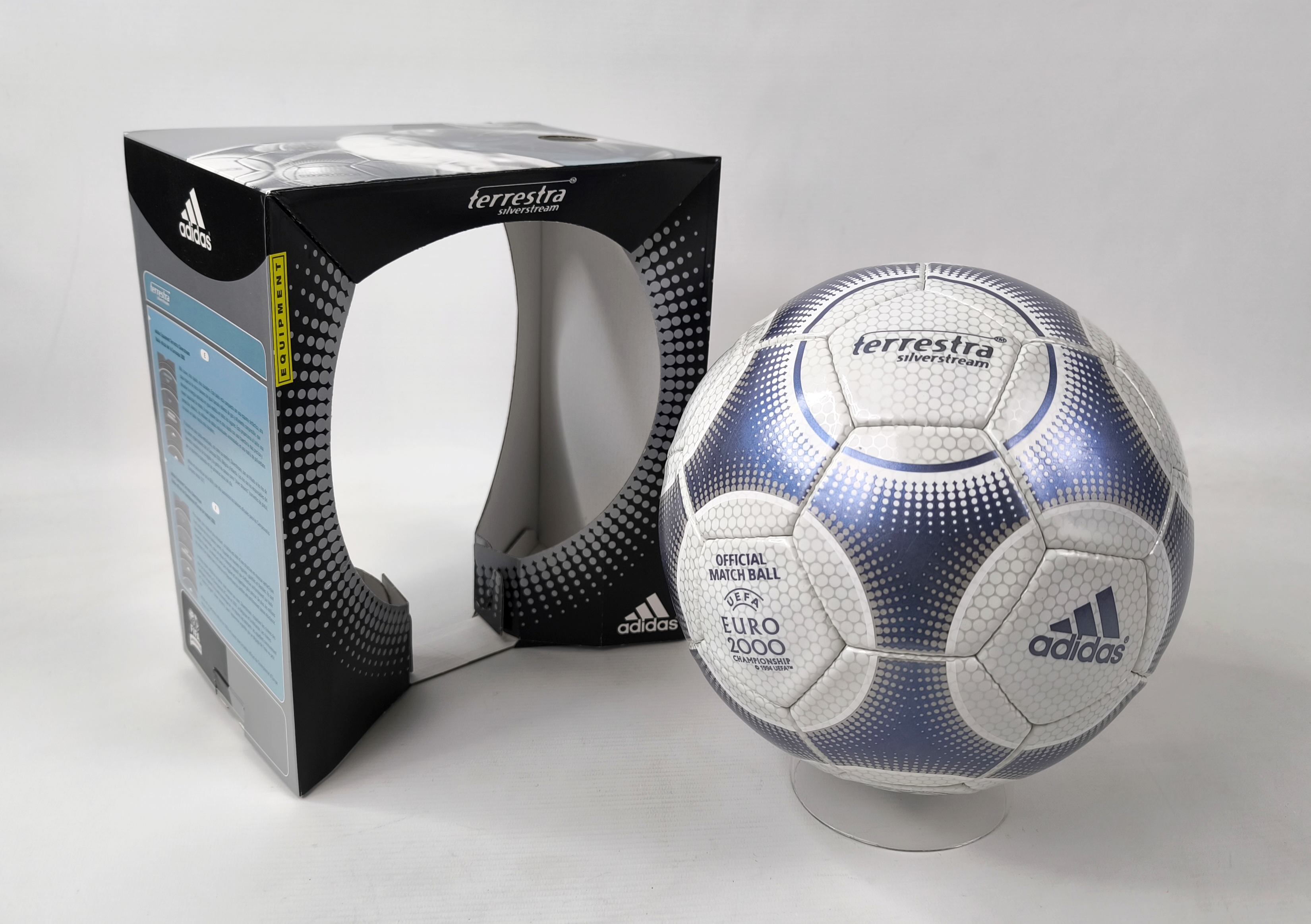 adidas Fussball Terrestra Silverstream Official matchball EM Euro 2000