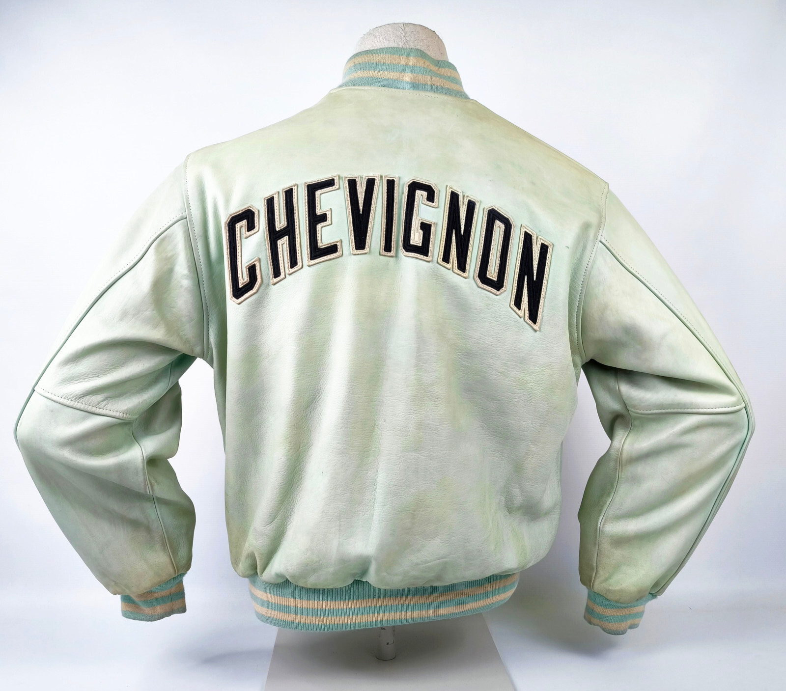 Chevignon Lederjacke mint Gr. M vintage 90s großes Rückenlogo