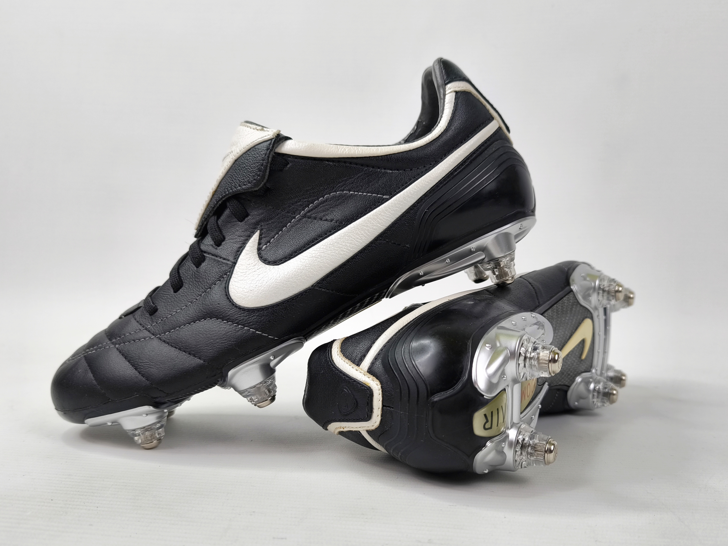 Nike Air Legend SG 2006 Fussball Schuhe EUR 40 / UK 6 Tiempo 310112 011 zoom