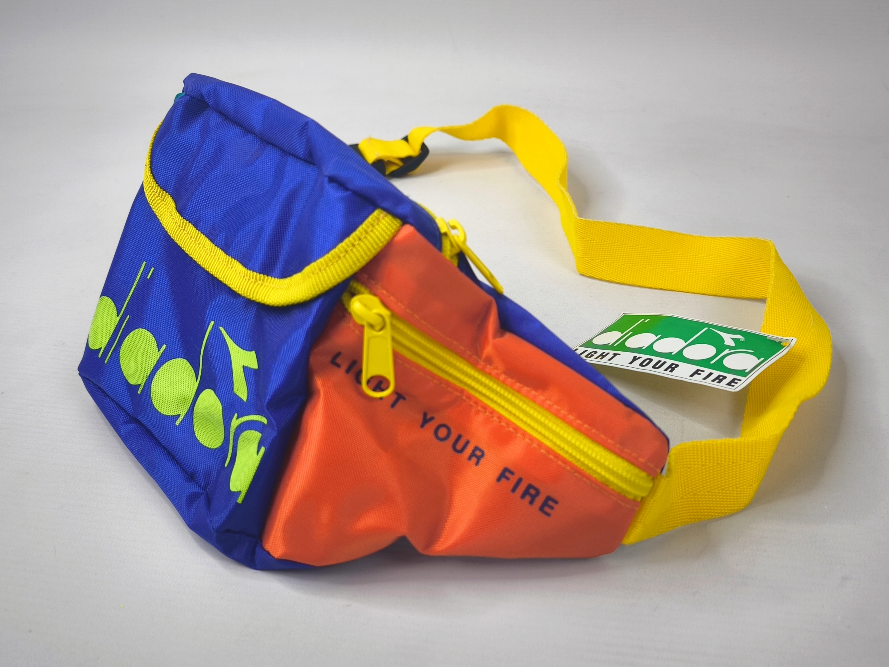 diadora Tasche Bauchtasche Gürteltasche bunt 80s 90s vintage Neu und Ungetragen